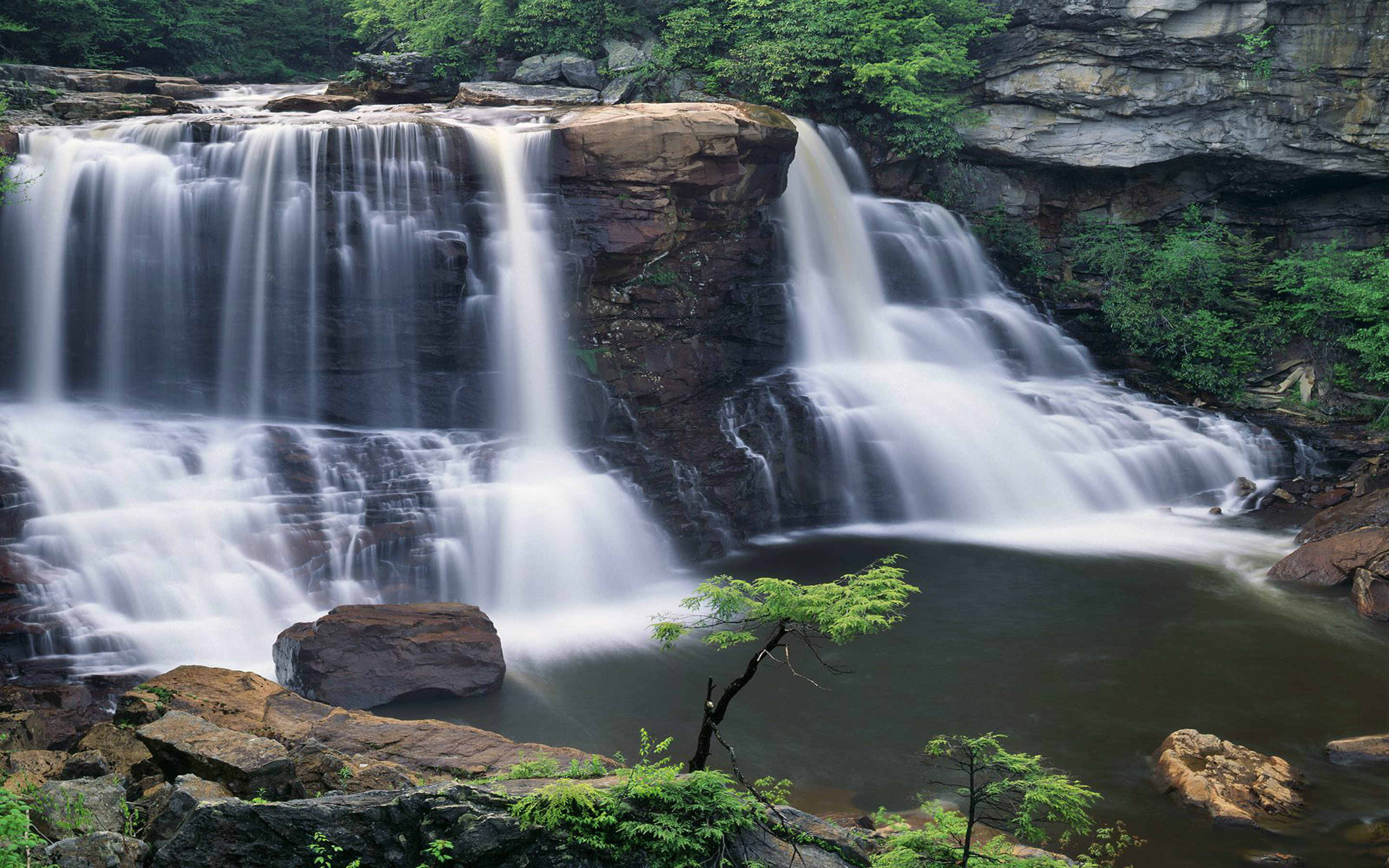 West Virginia: Landscape, Blackwater Falls State Park, Allegheny Mountains. 2880x1800 HD Background.