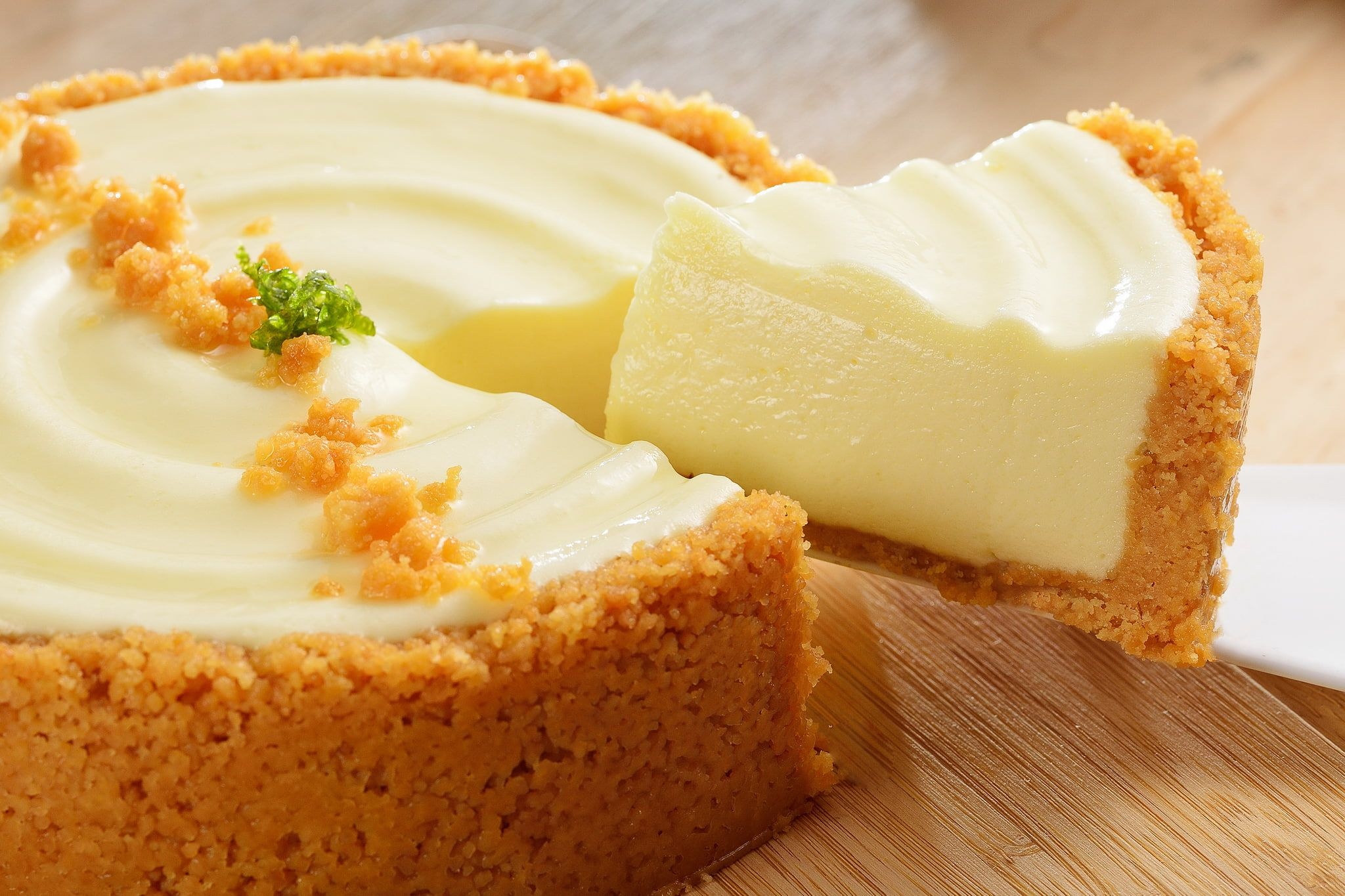 Cheesecake: Usually chilled in order to set the filling. 2050x1370 HD Background.