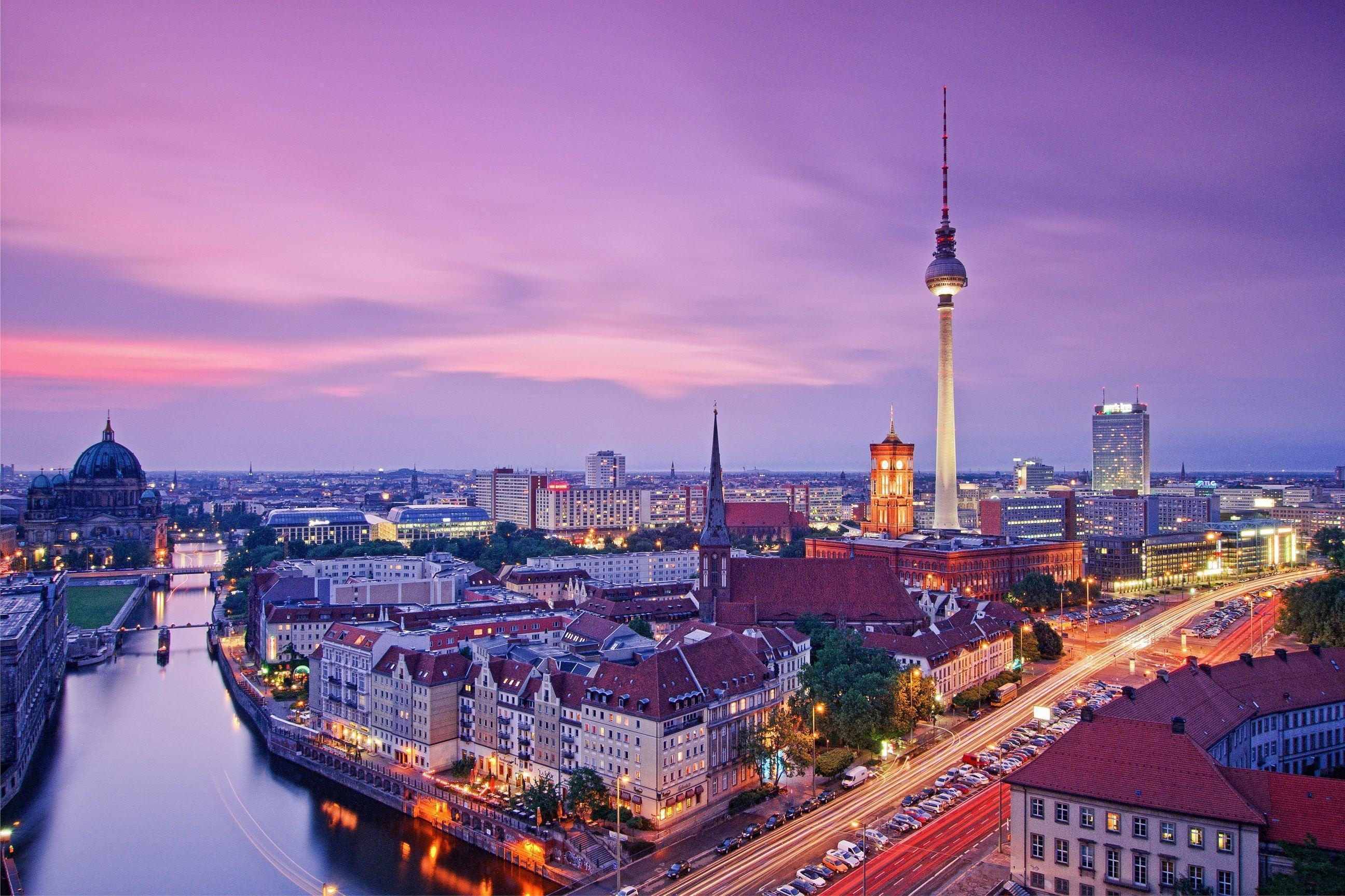 Berlin travels, Metropolitan charm, Vibrant cityscapes, Urban exploration, 2600x1730 HD Desktop