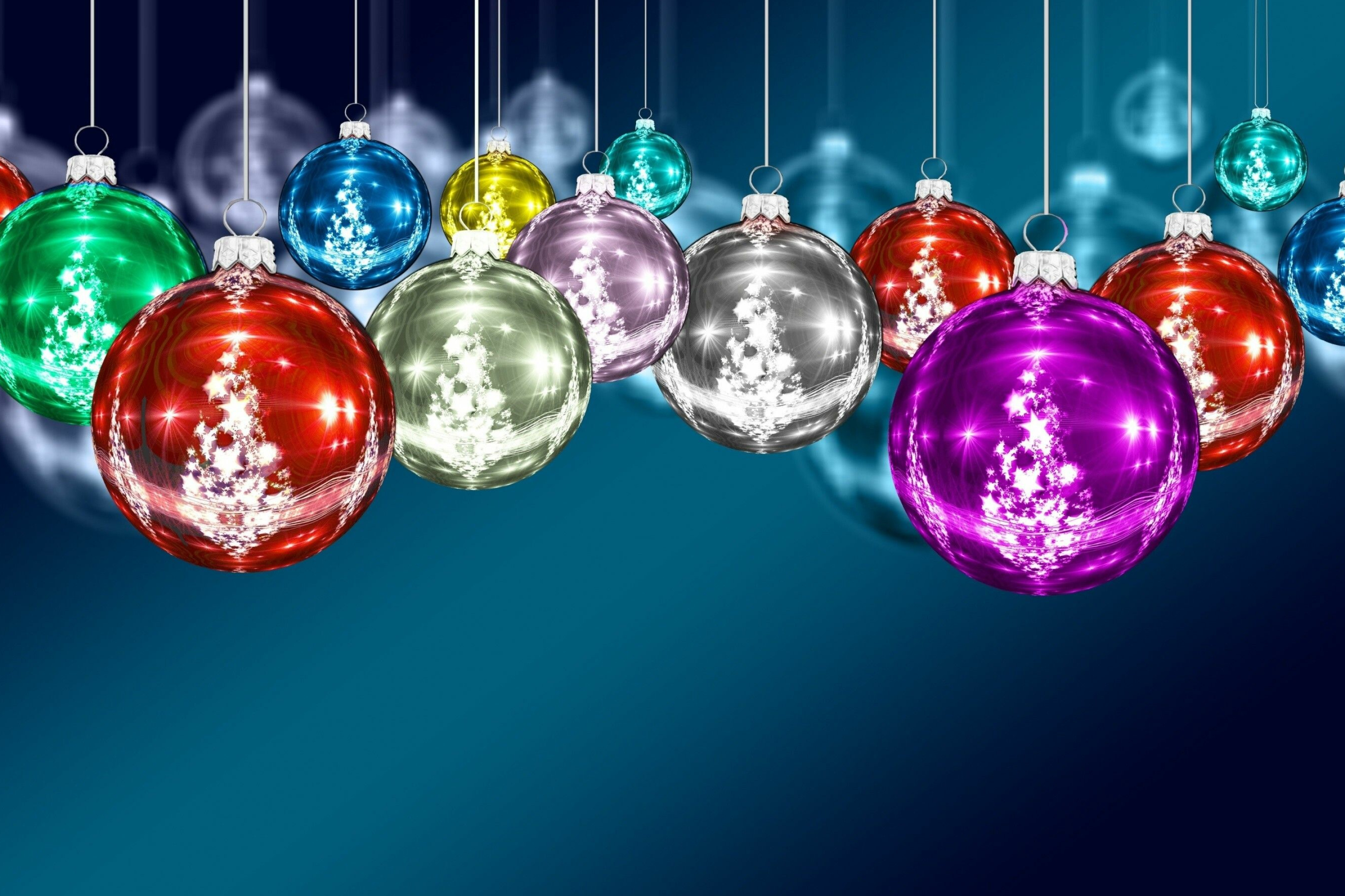 Christmas Ornament: Glass baubles were first made in Lauscha, Germany, and also garlands of glass beads and tin figures that could be hung on trees. 3000x2000 HD Wallpaper.