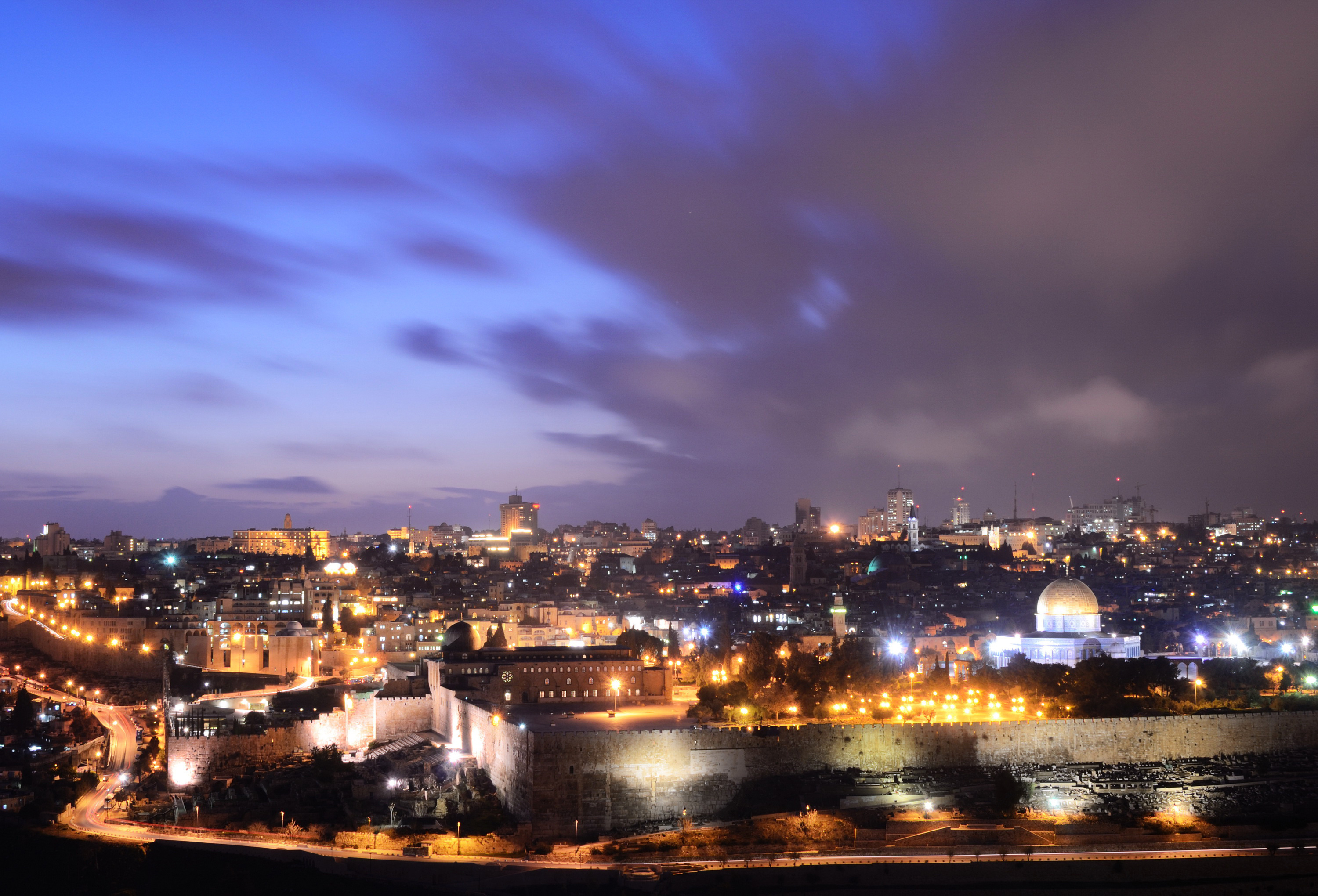 Jerusalem: Western Wall and Dome of the Rock, Night in the Old City. 3000x2040 HD Wallpaper.