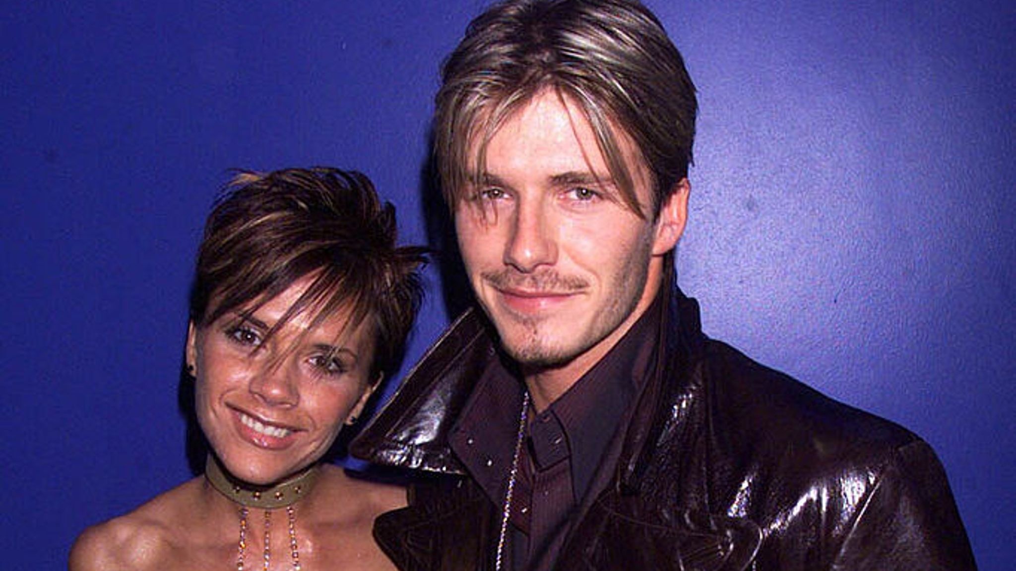 David Beckham, Victoria Beckham, Celebrity couple, Backgrounds, 2050x1160 HD Desktop