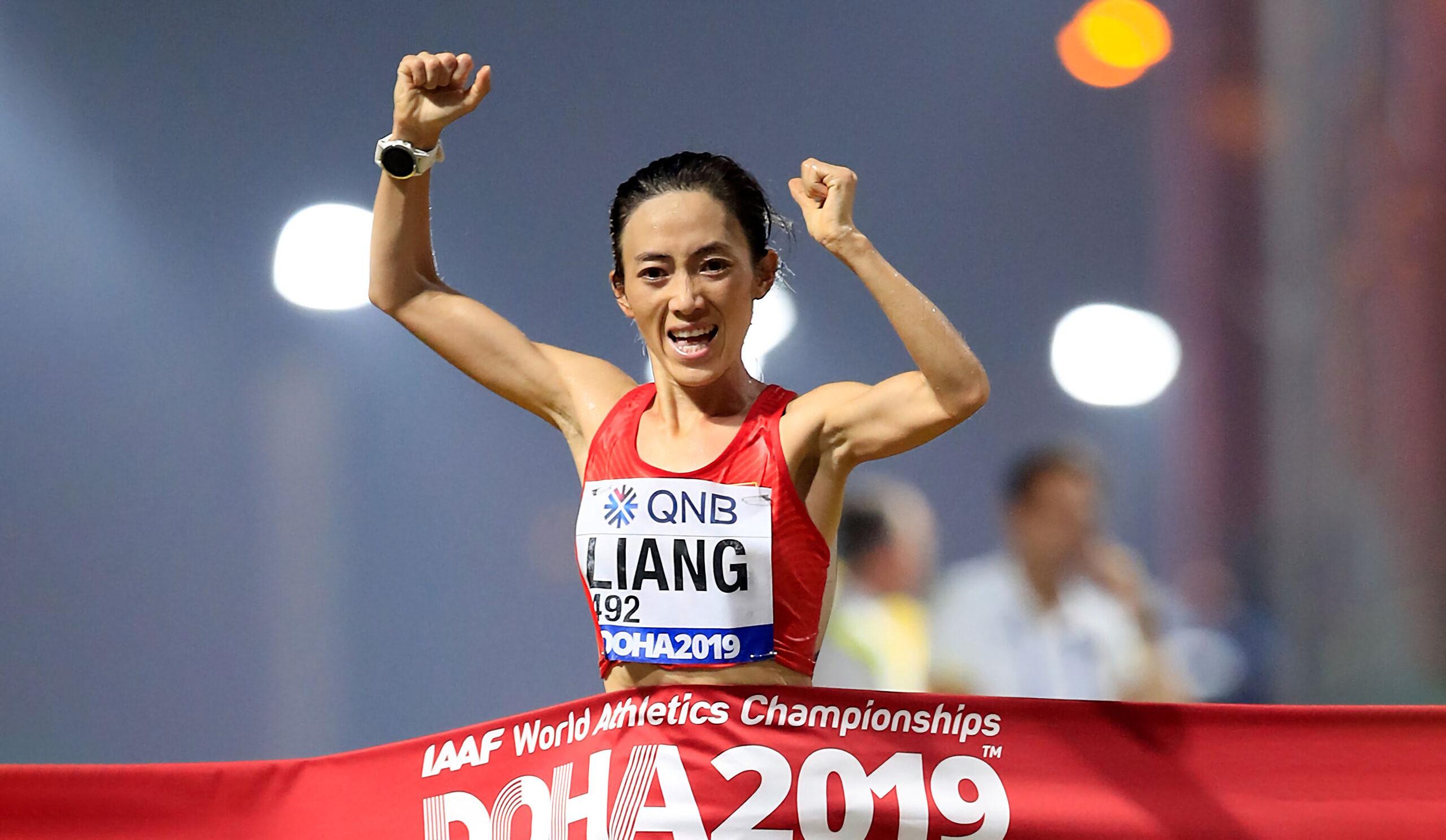 Liang Rui, Endurance athlete, Dedication to training, Competitive edge, 2560x1490 HD Desktop