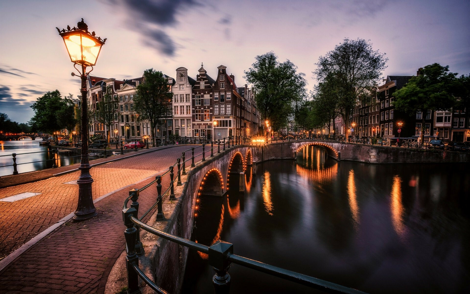 Netherlands: The historic urban ensemble of the canal district of Amsterdam. 1920x1200 HD Background.