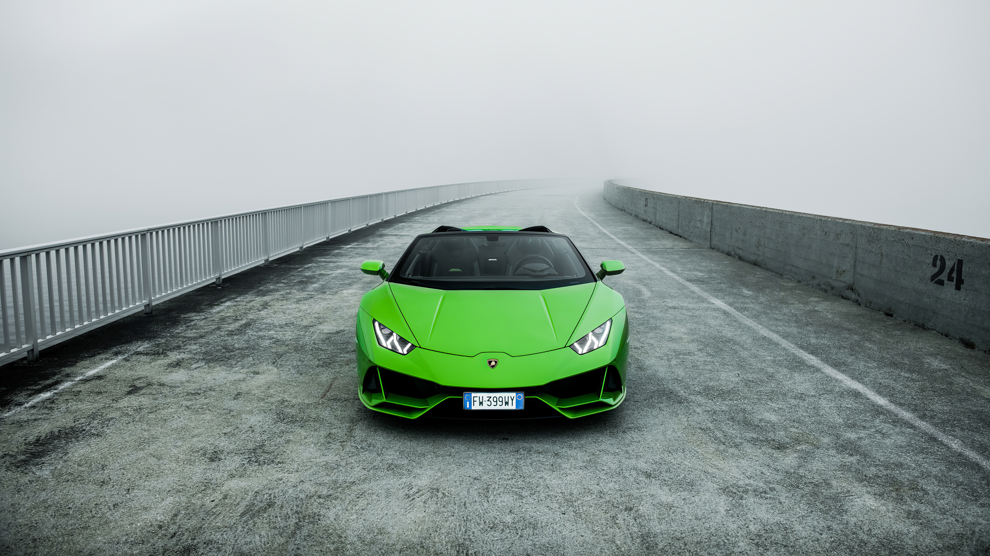 Lamborghini Huracan, Auto beauty, Powerful performance, Exquisite design, 3840x2160 4K Desktop