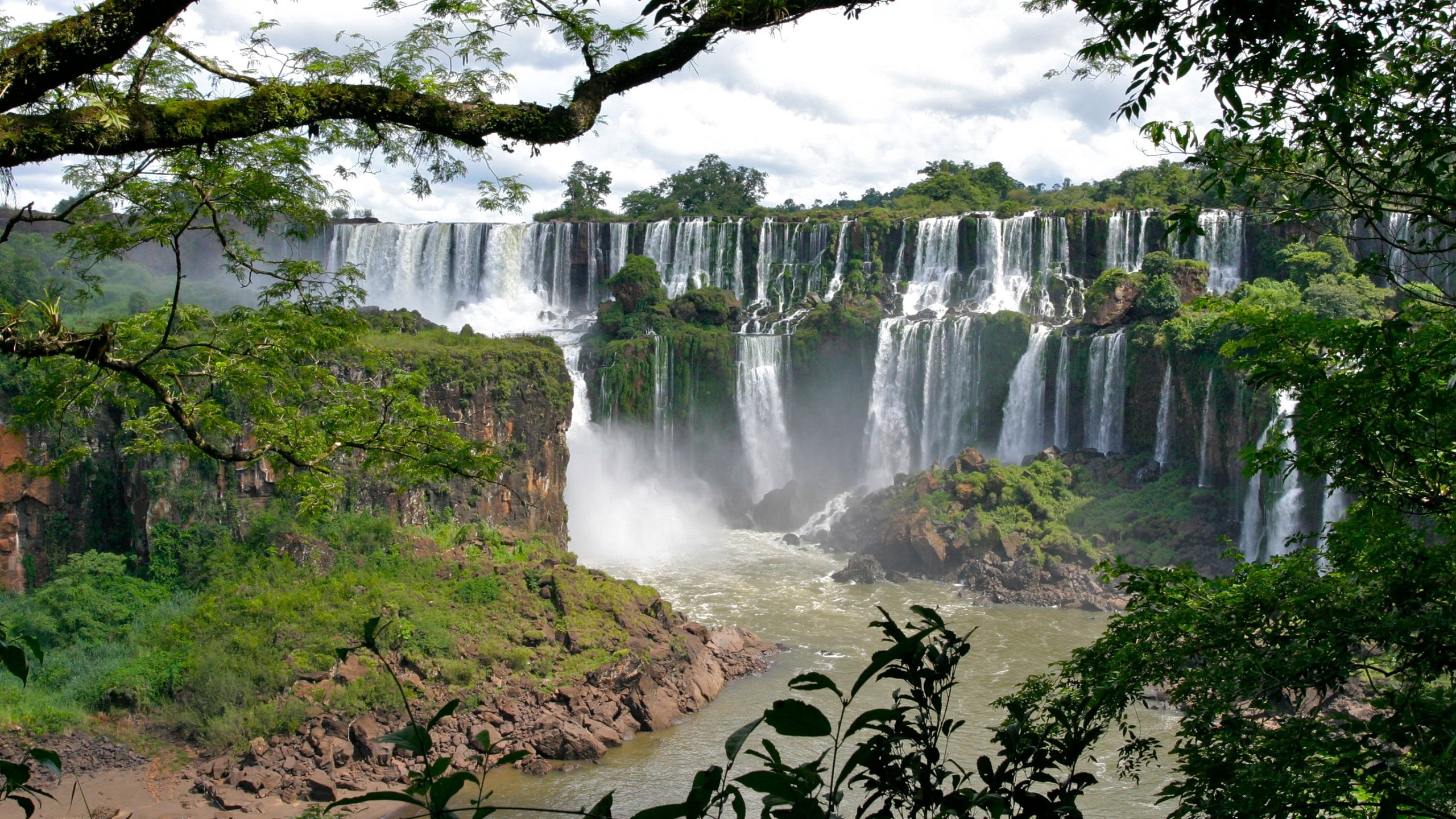 Iguazu National Park, Reisetipps, Foz do Iguau, Entdecken Expedia, 2560x1440 HD Desktop