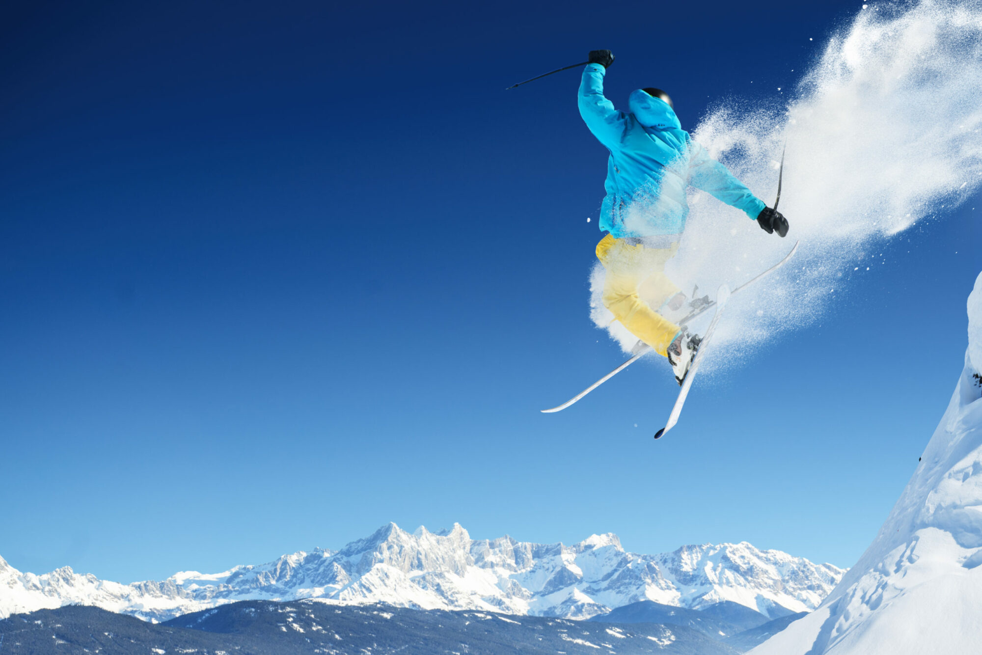 Freestyle Skiing, British ski holiday market, Luxury ski holidays, Memorable experiences, 2000x1340 HD Desktop