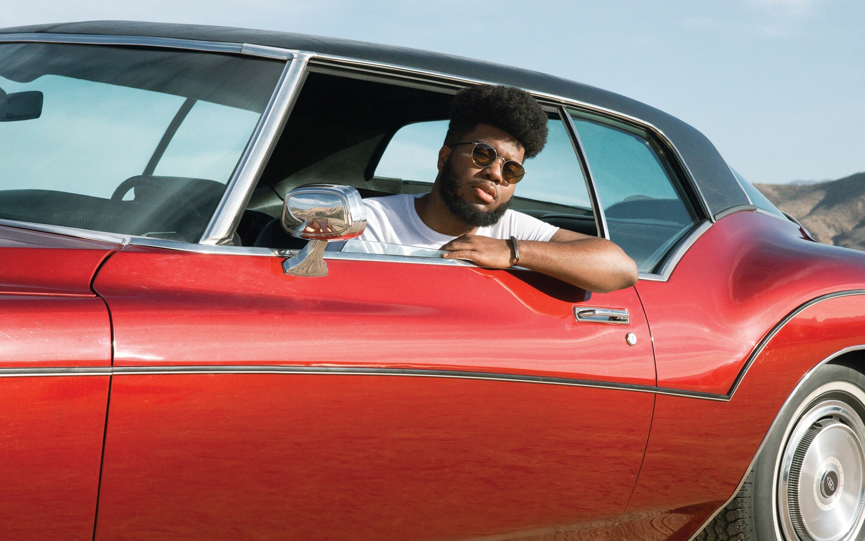 Khalid (Singer): Music artist, US top 20 singles "Location" and "Young Dumb and Broke". 2880x1800 HD Background.