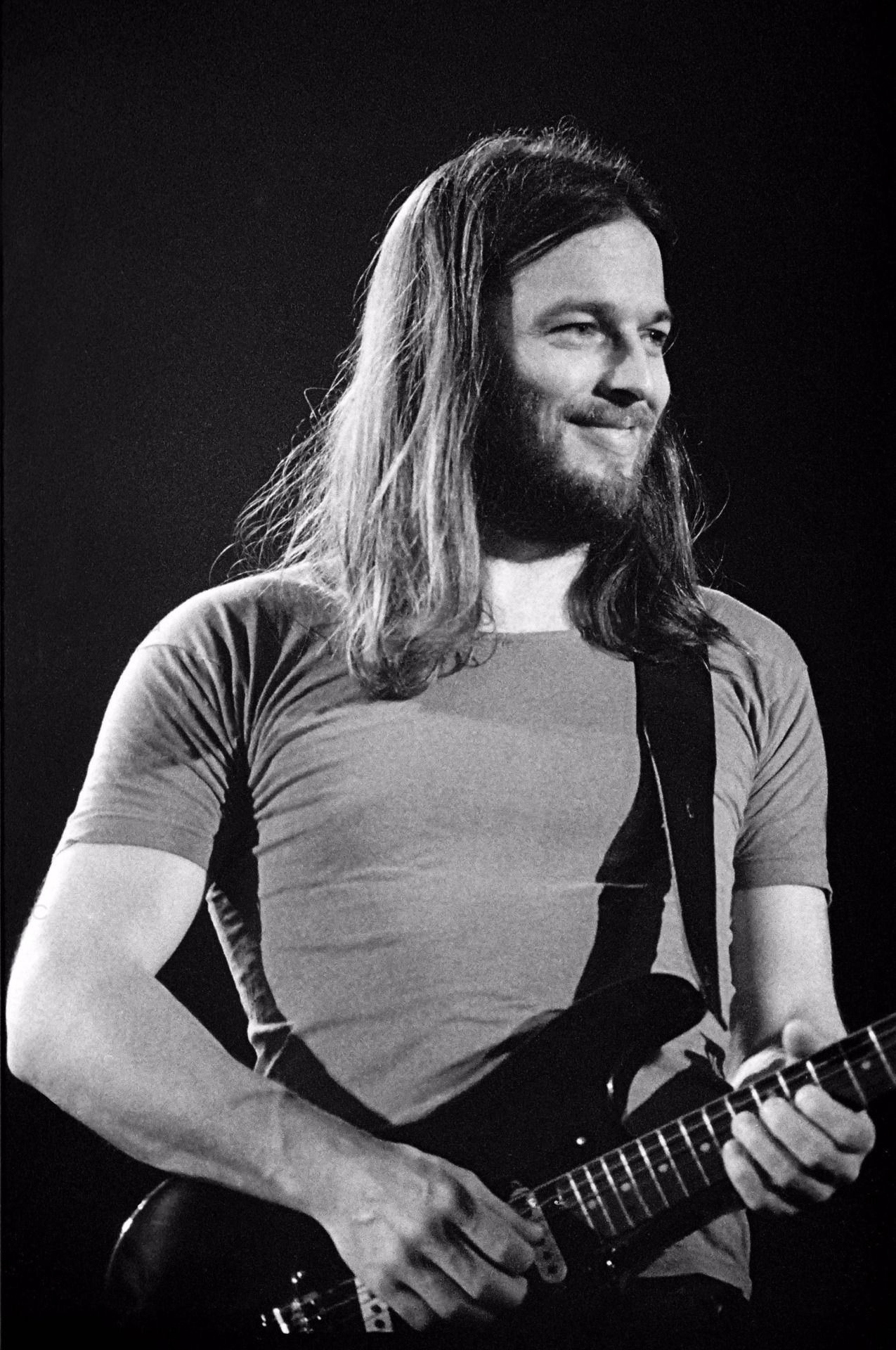 David Gilmour, Pink Floyd connection, Legacy of music, Iconic guitarist, 1280x1920 HD Handy