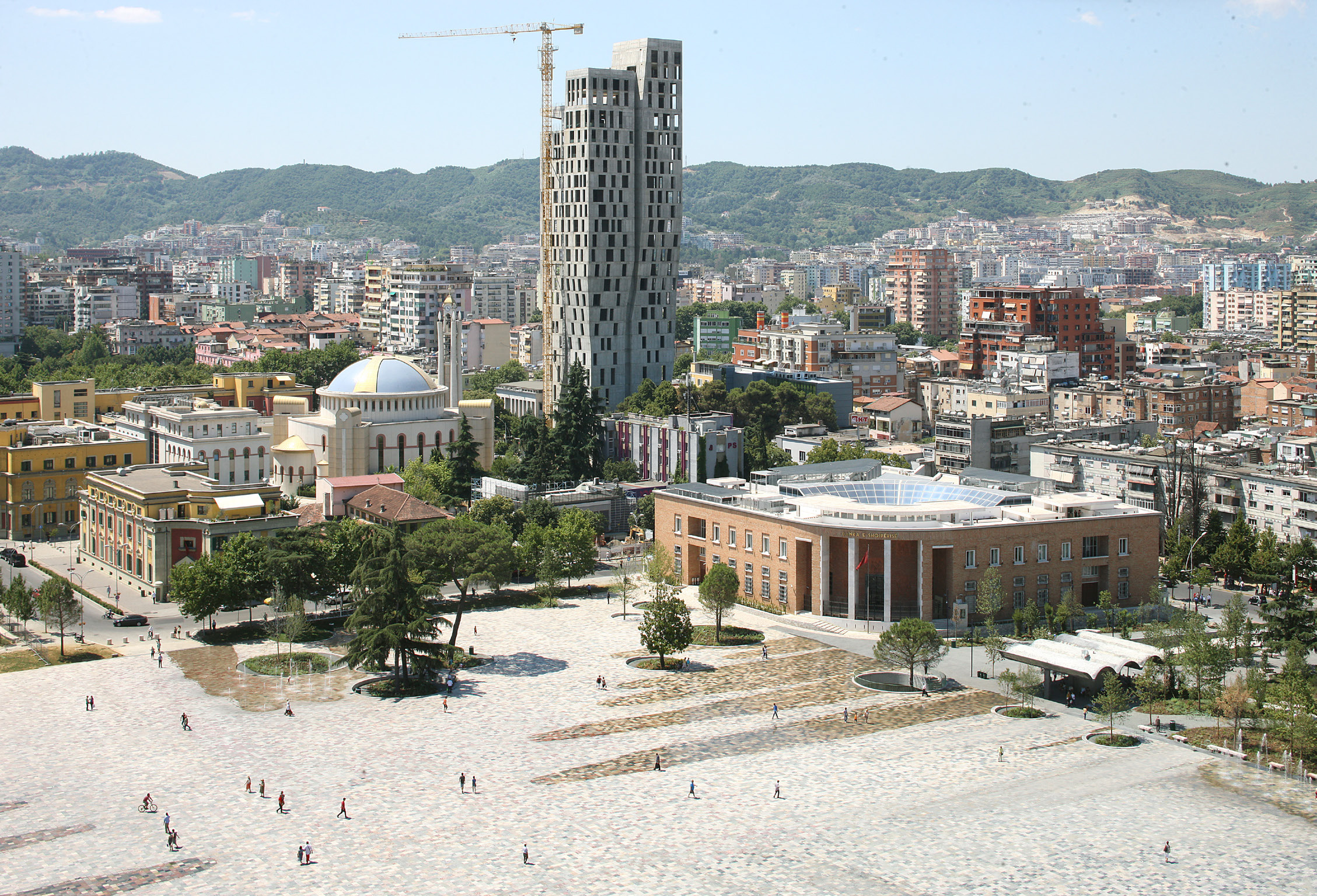 Tirana, Albania, Skanderbeg Square renovation, 2260x1540 HD Desktop