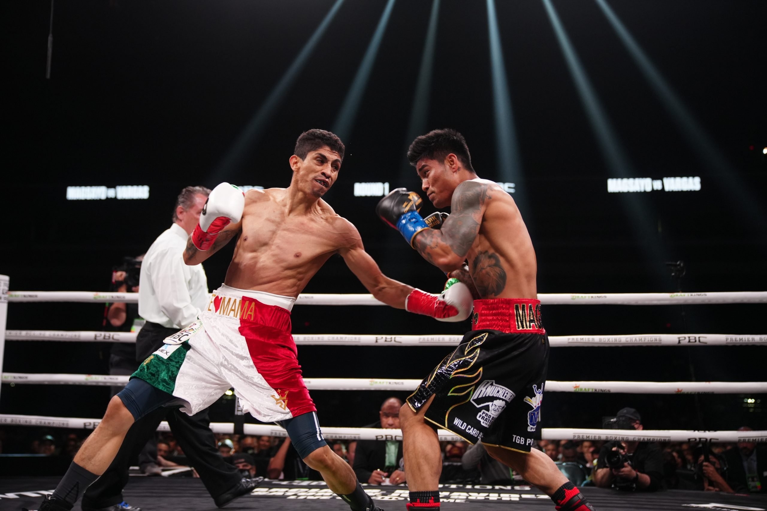 Rey Vargas, Boxing victory, Magsayo fight, Champion's triumph, 2560x1710 HD Desktop