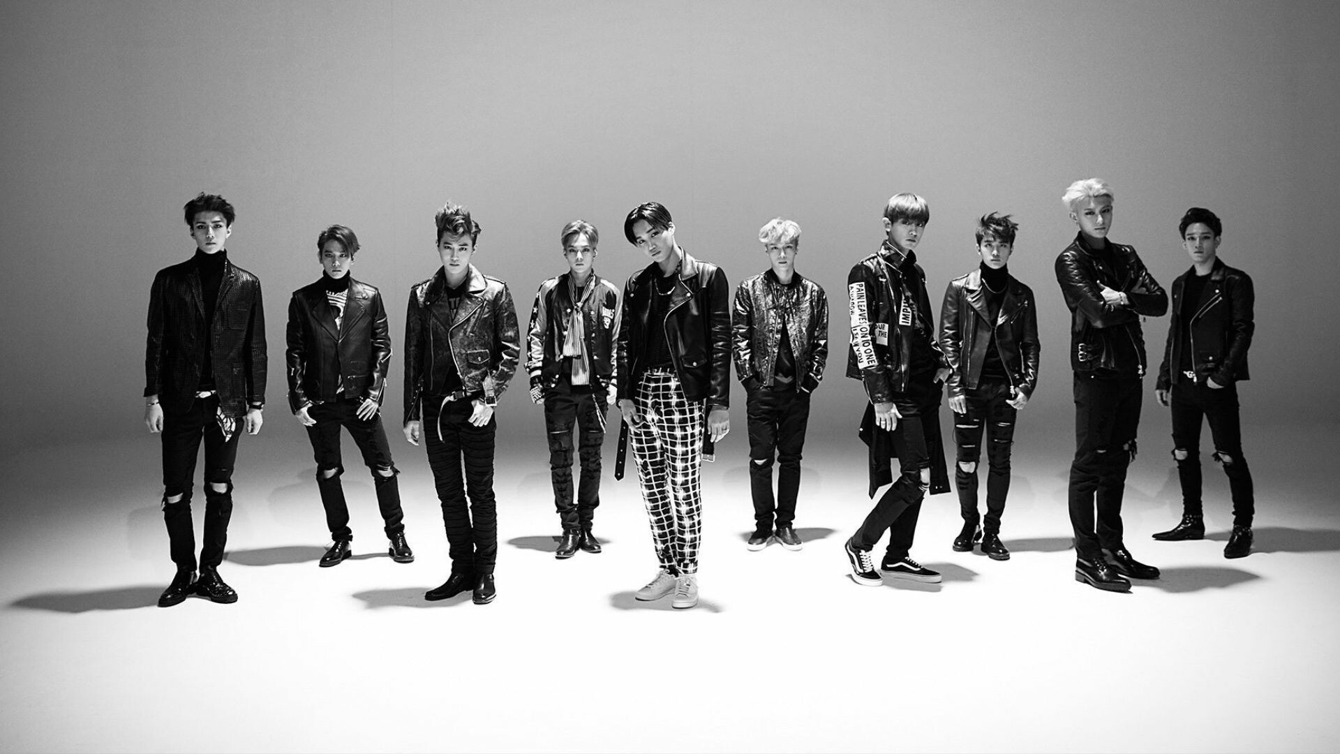 EXO: K and M sub-units debuted with the single "Mama" on April 8, 2012. 1920x1080 Full HD Wallpaper.