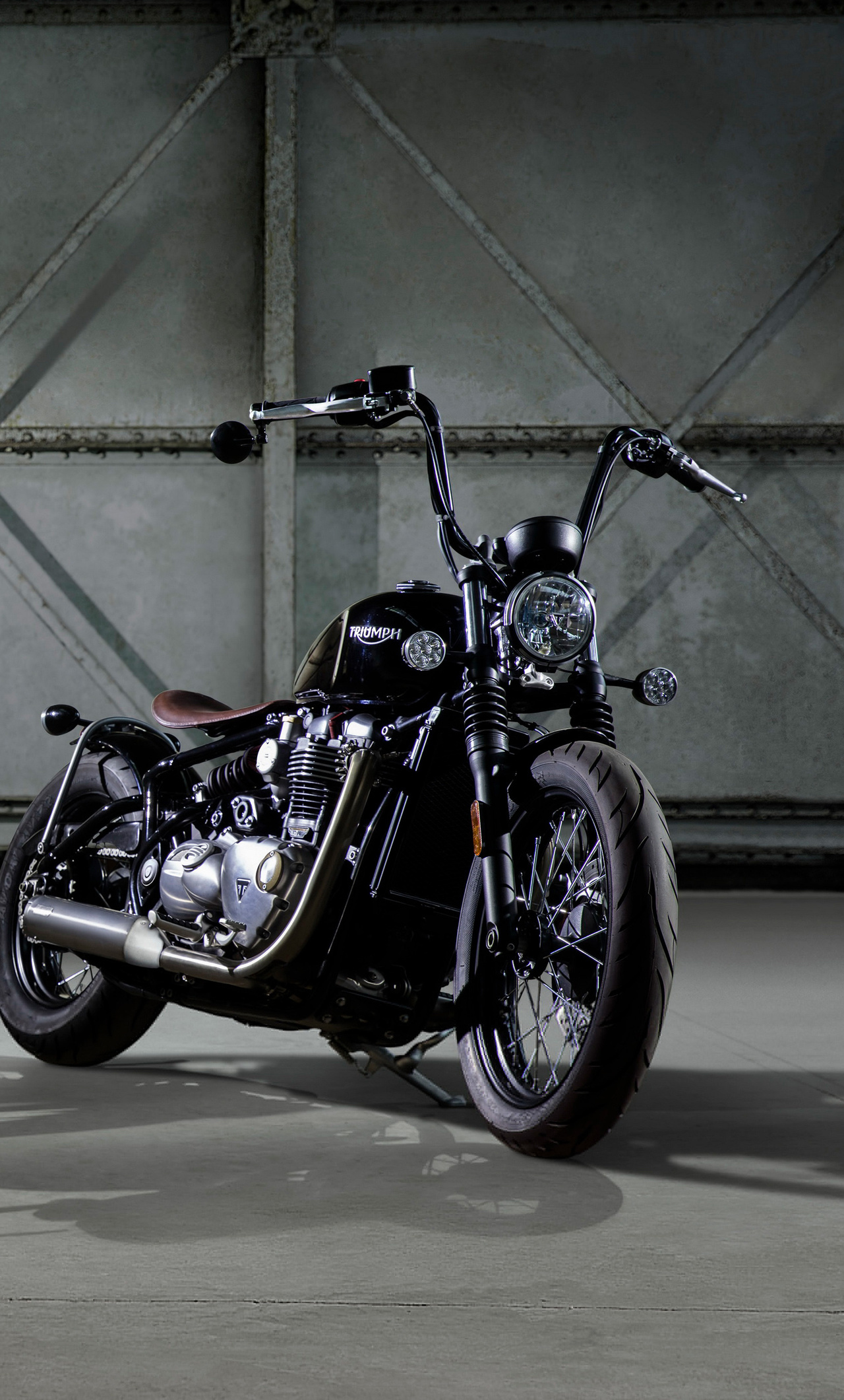 Triumph Bobber, 4K iPhone wallpaper, Timeless style, Iconic motorcycle, 1280x2120 HD Phone