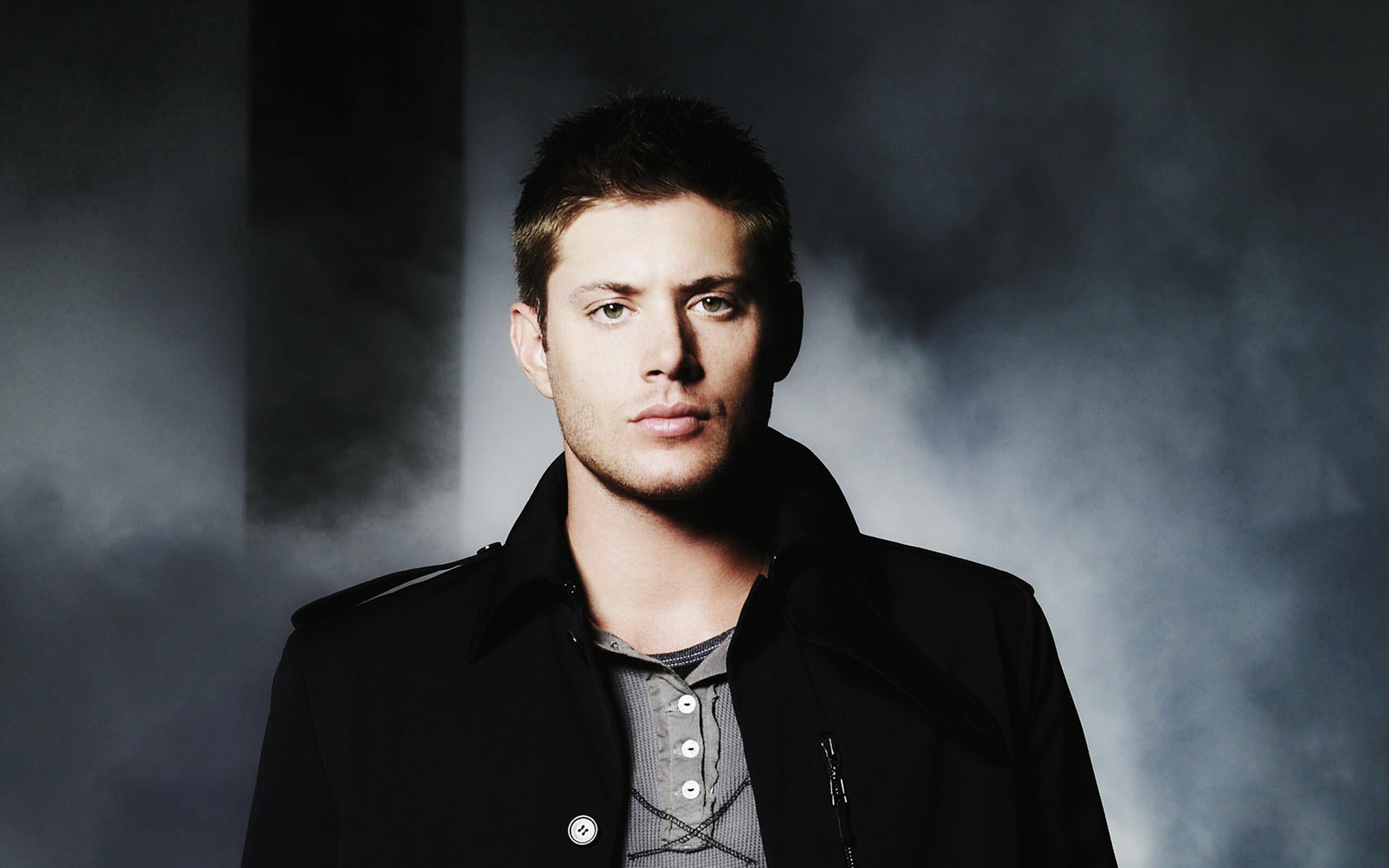 Jensen Ackles: Supernatural, Dean Winchester, An American actor, Celebrity. 2560x1600 HD Background.