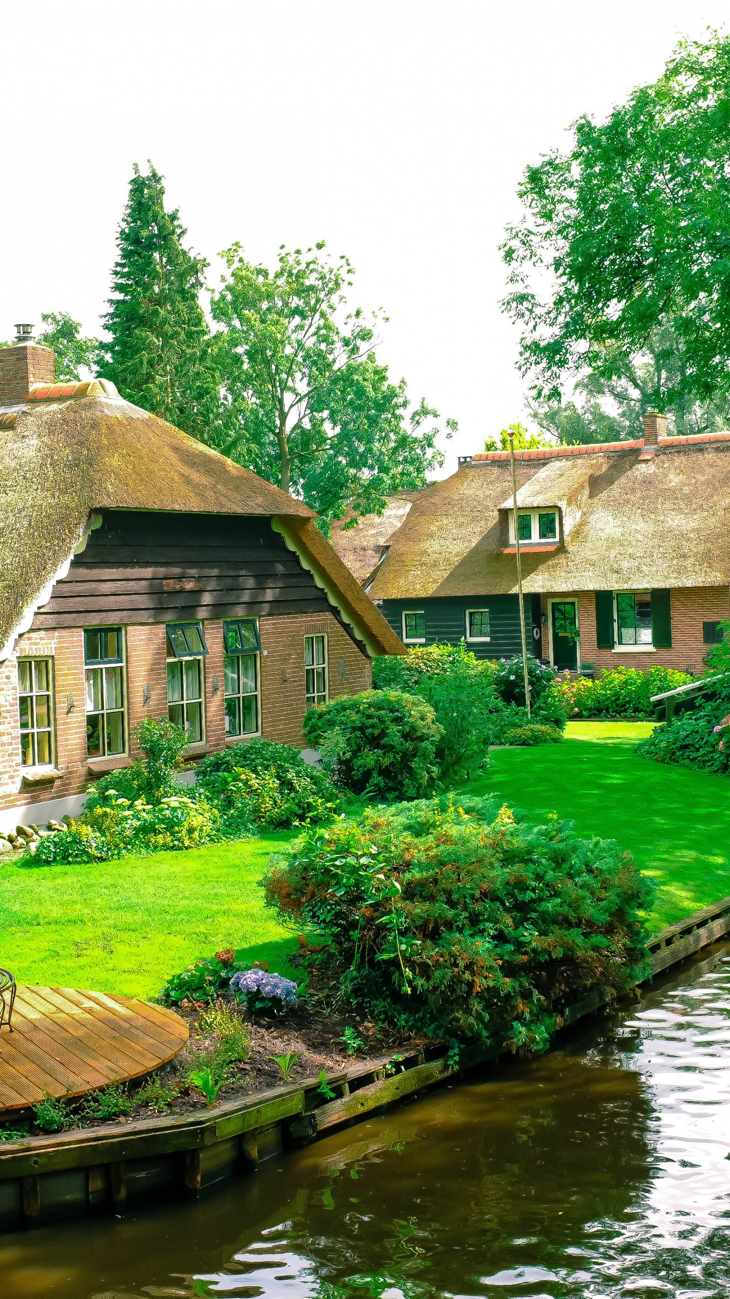 Giethoorn village, Holland beauty, Rustic charm, Dutch canals, 1440x2560 HD Phone