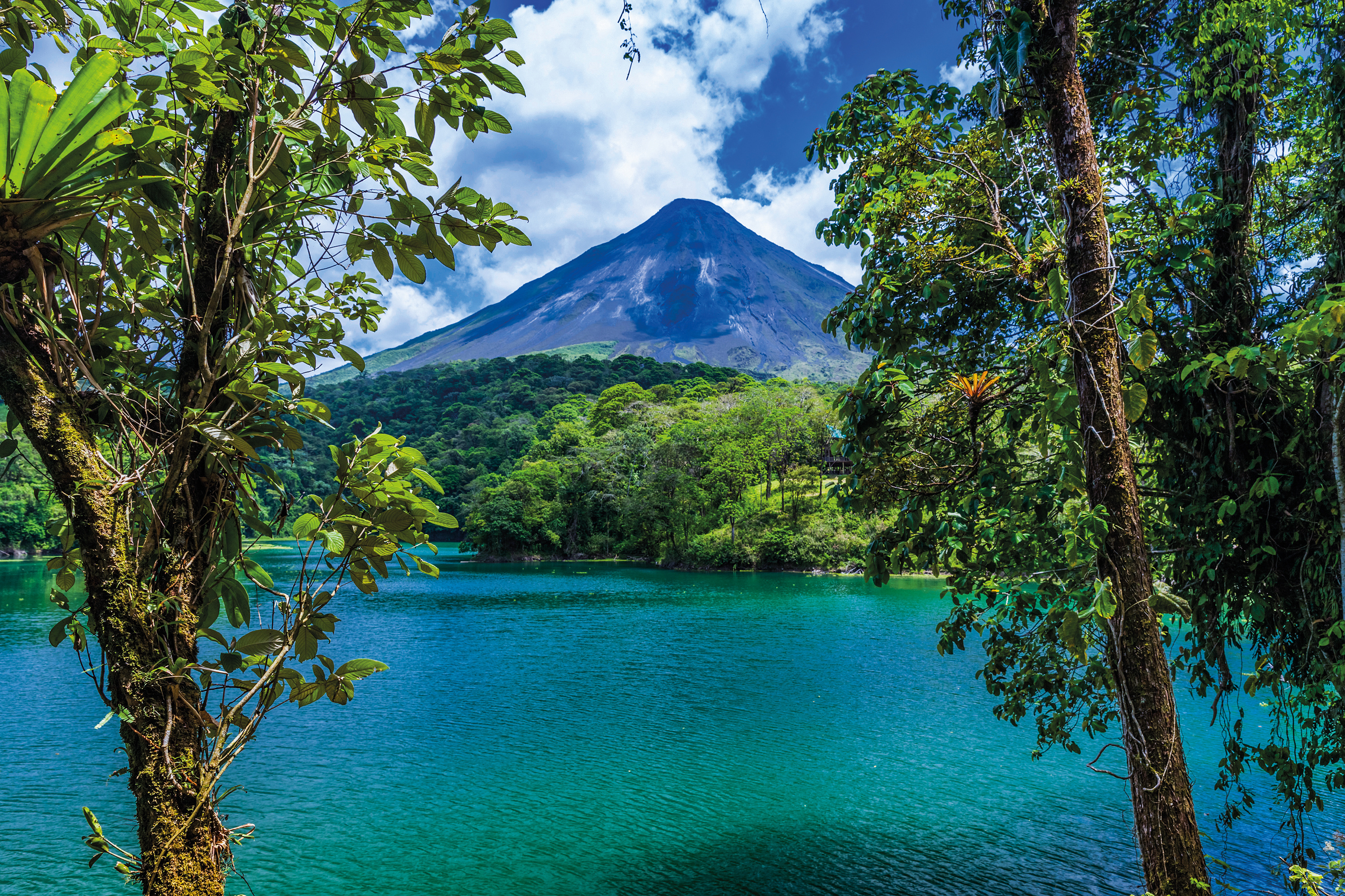 Arenal Volcano, Costa Rica, Sase, Volcanic exploration, 3000x2000 HD Desktop