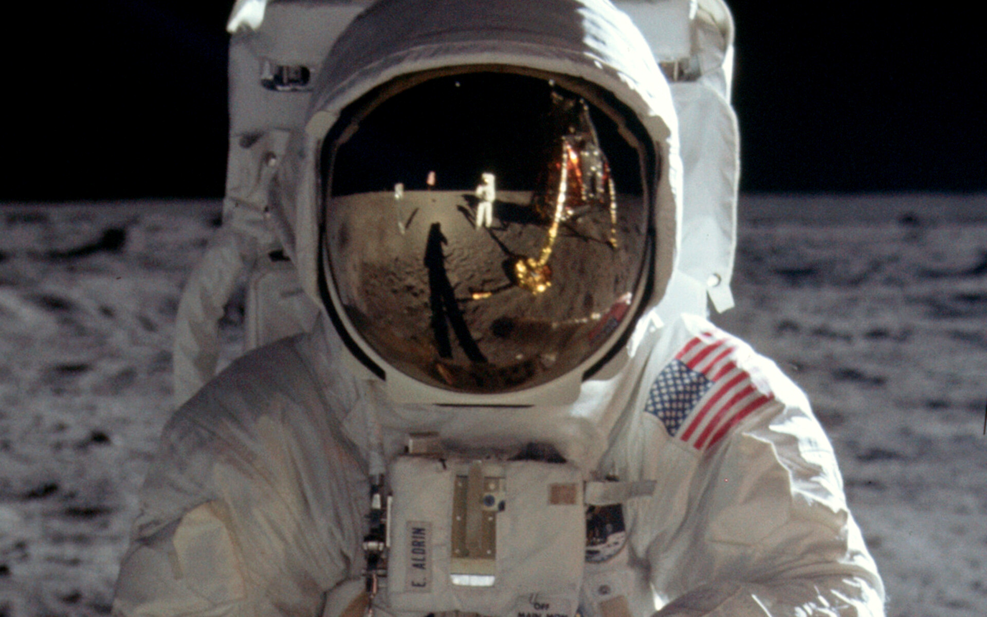 Apollo 11: The USA's successful space mission, People on the moon. 1920x1200 HD Wallpaper.