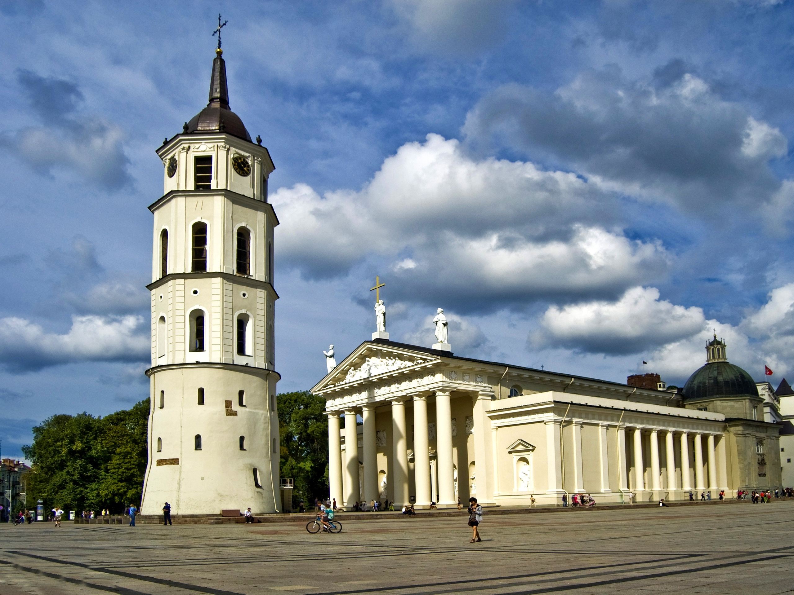 Cathedral, Cathedral Square, Vilnius District, Municipality, Vilnius Region, 2560x1920 HD Desktop