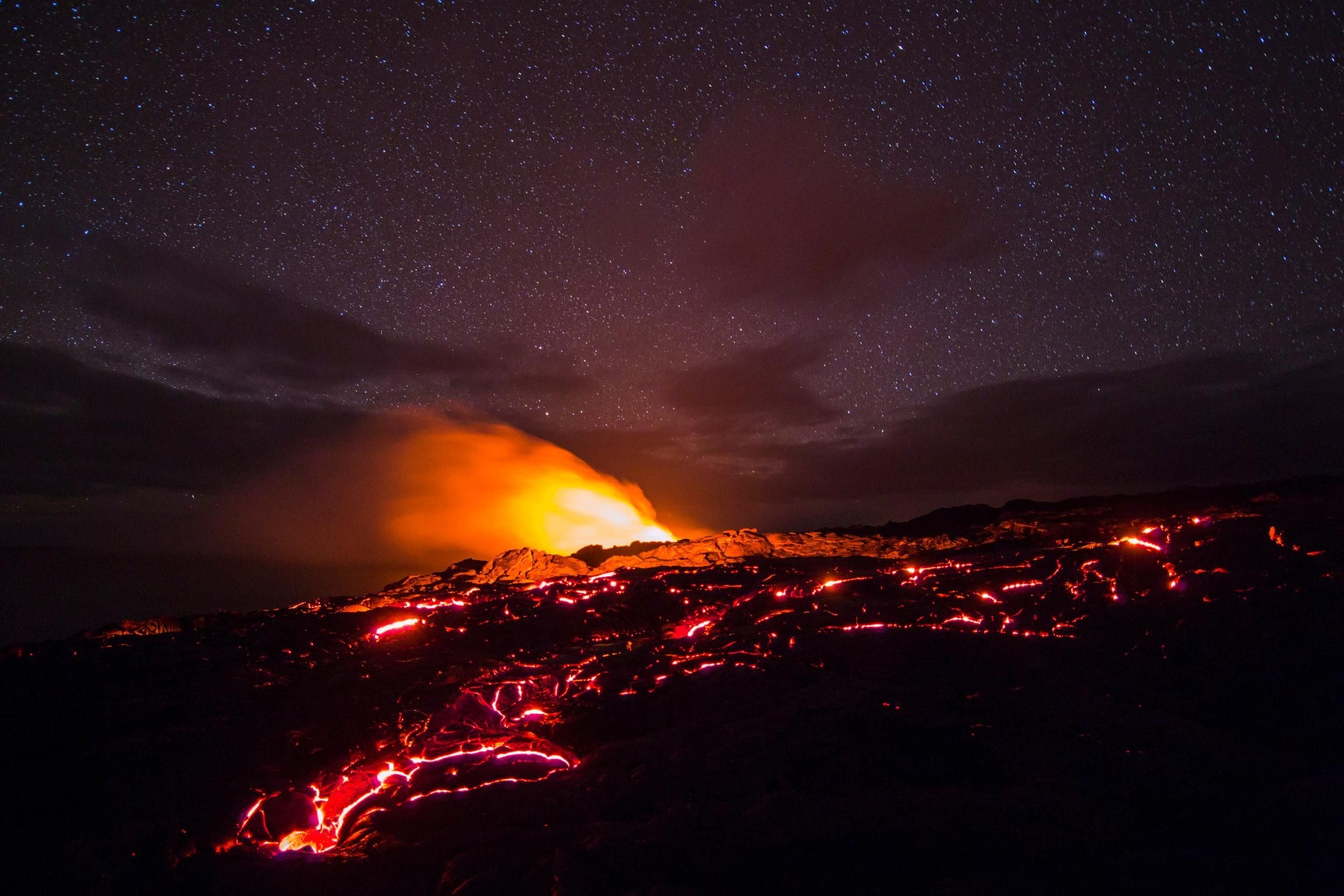 Hawaii Volcanoes National Park, Time-lapse beauty, Behind the scenes, Hawaii's volcanic wonder, 2310x1540 HD Desktop