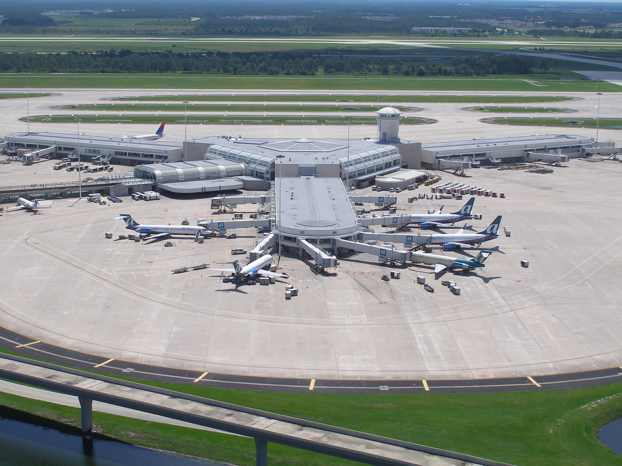Orlando International Airport, On-site COVID-19 testing, COVID-19 testing, Coronavirus testing, 2100x1580 HD Desktop