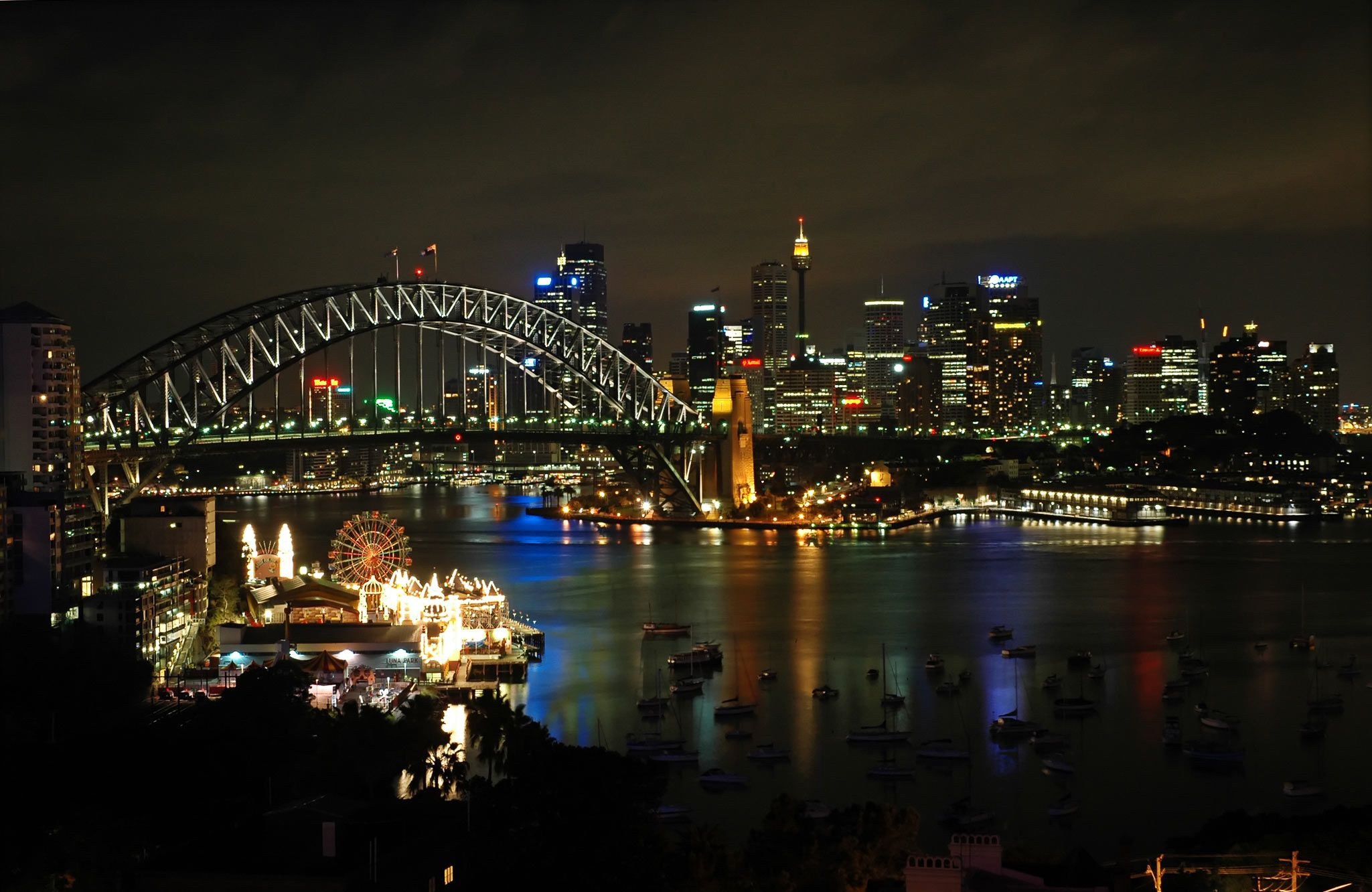 Skyline von Sydney und Harbour Bridge bei Nacht, 2050x1340 HD Desktop
