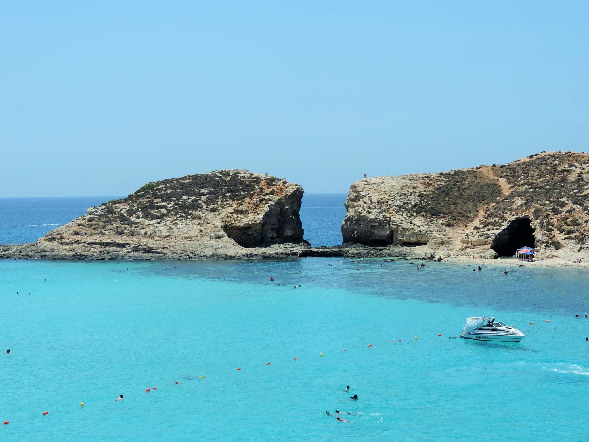 Comino Island, Malta, Vagabundler, Blue Lagoon, 2050x1540 HD Desktop