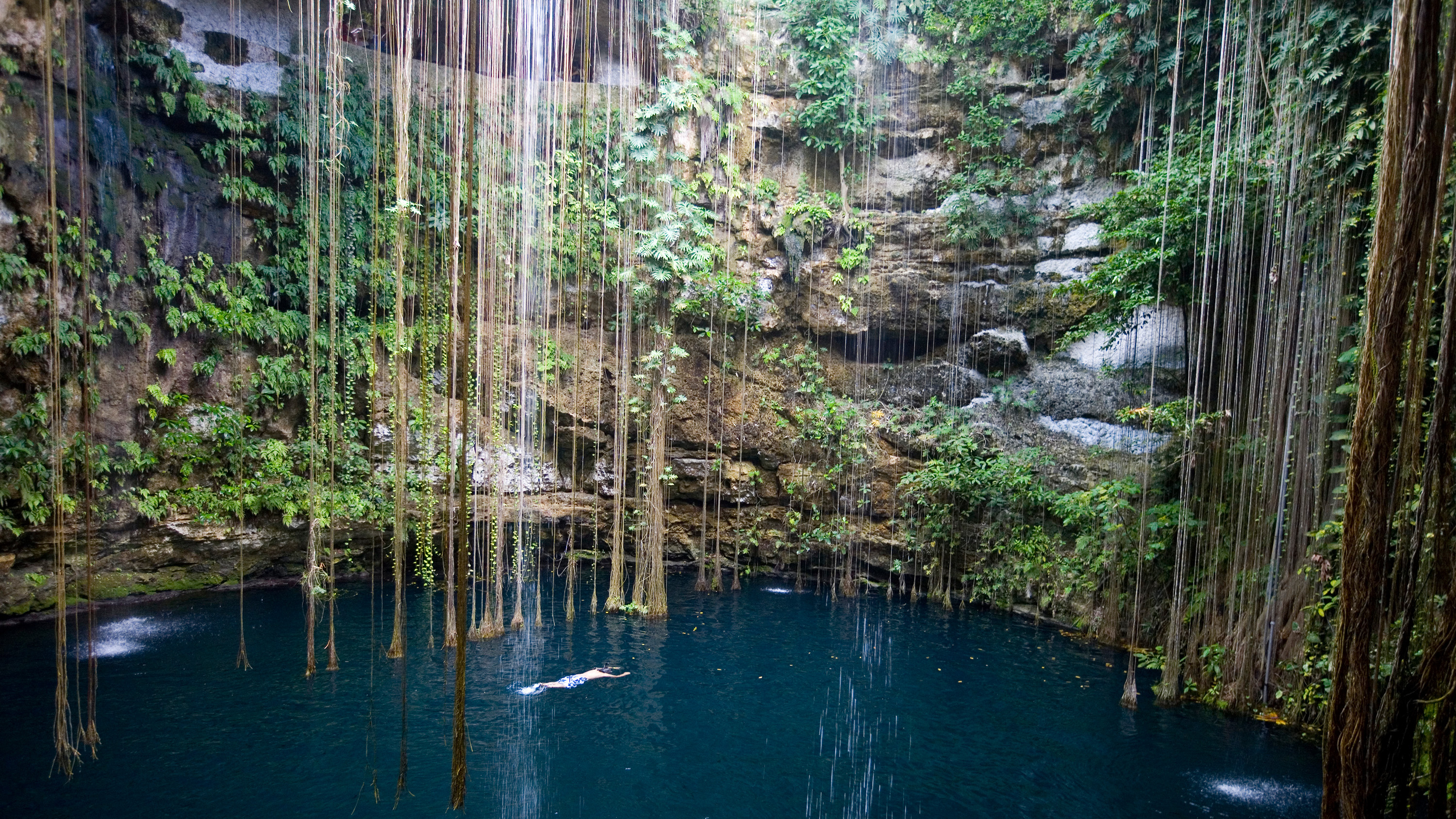 Ik Kil Cenote, Pristine swimming spot, Underground oasis, Nature's beauty, 3000x1690 HD Desktop