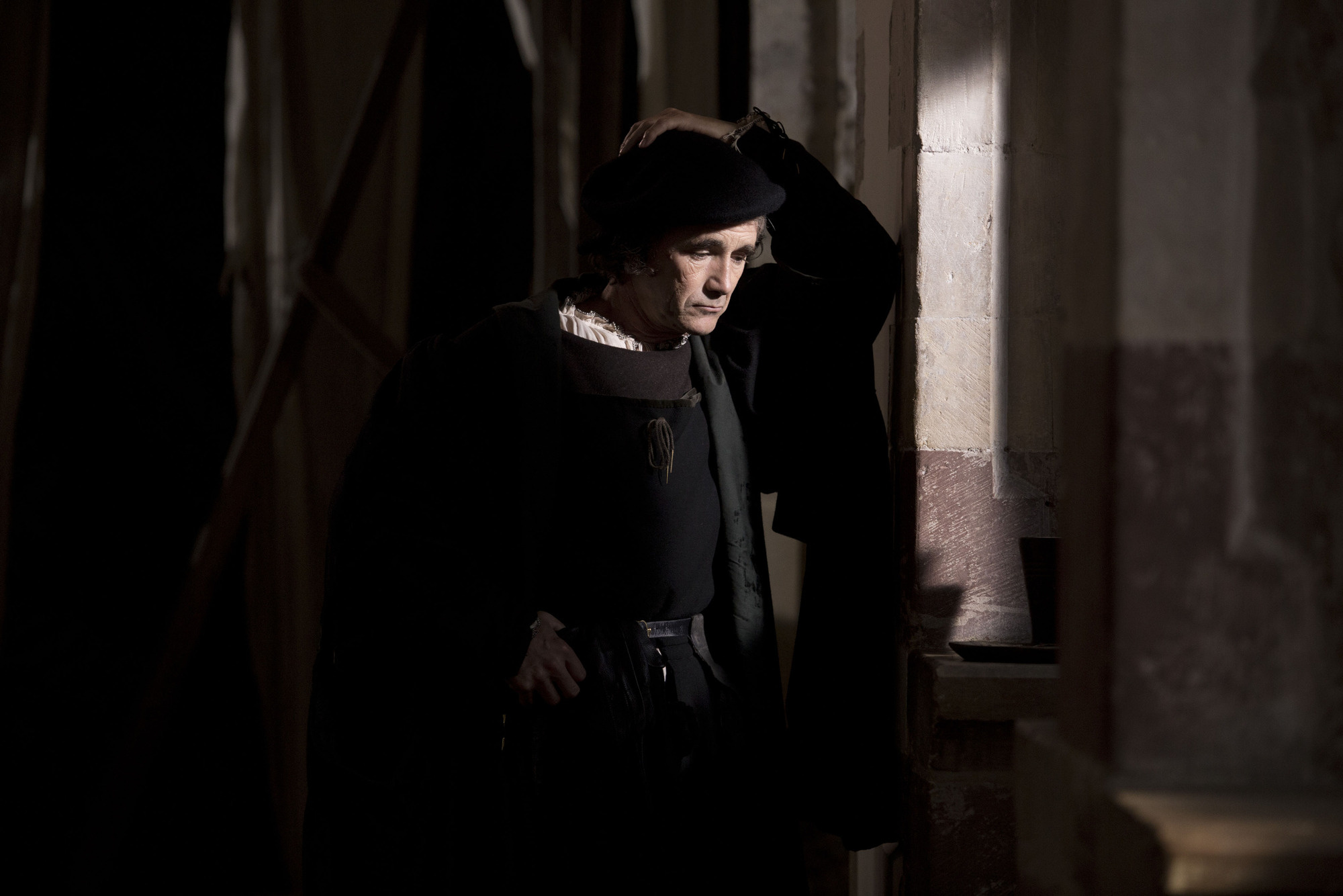 Wolf Hall, Thomas Cromwell's journey, Detailed period costumes, British television series, 2000x1340 HD Desktop