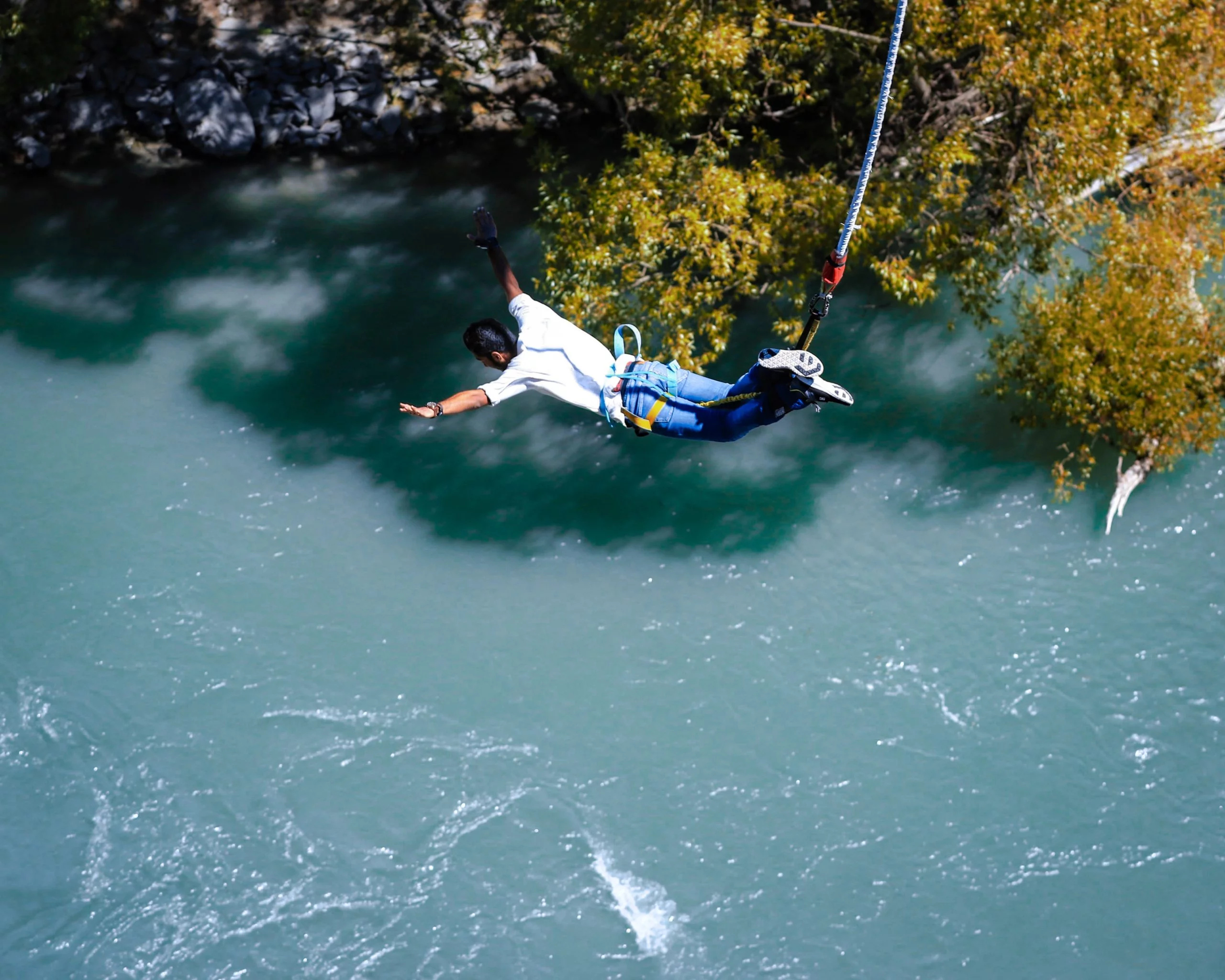 Bungee Jumping: Launching pad in India, A moment of free-fall above the whitewater, A thrilling extreme. 2560x2050 HD Background.