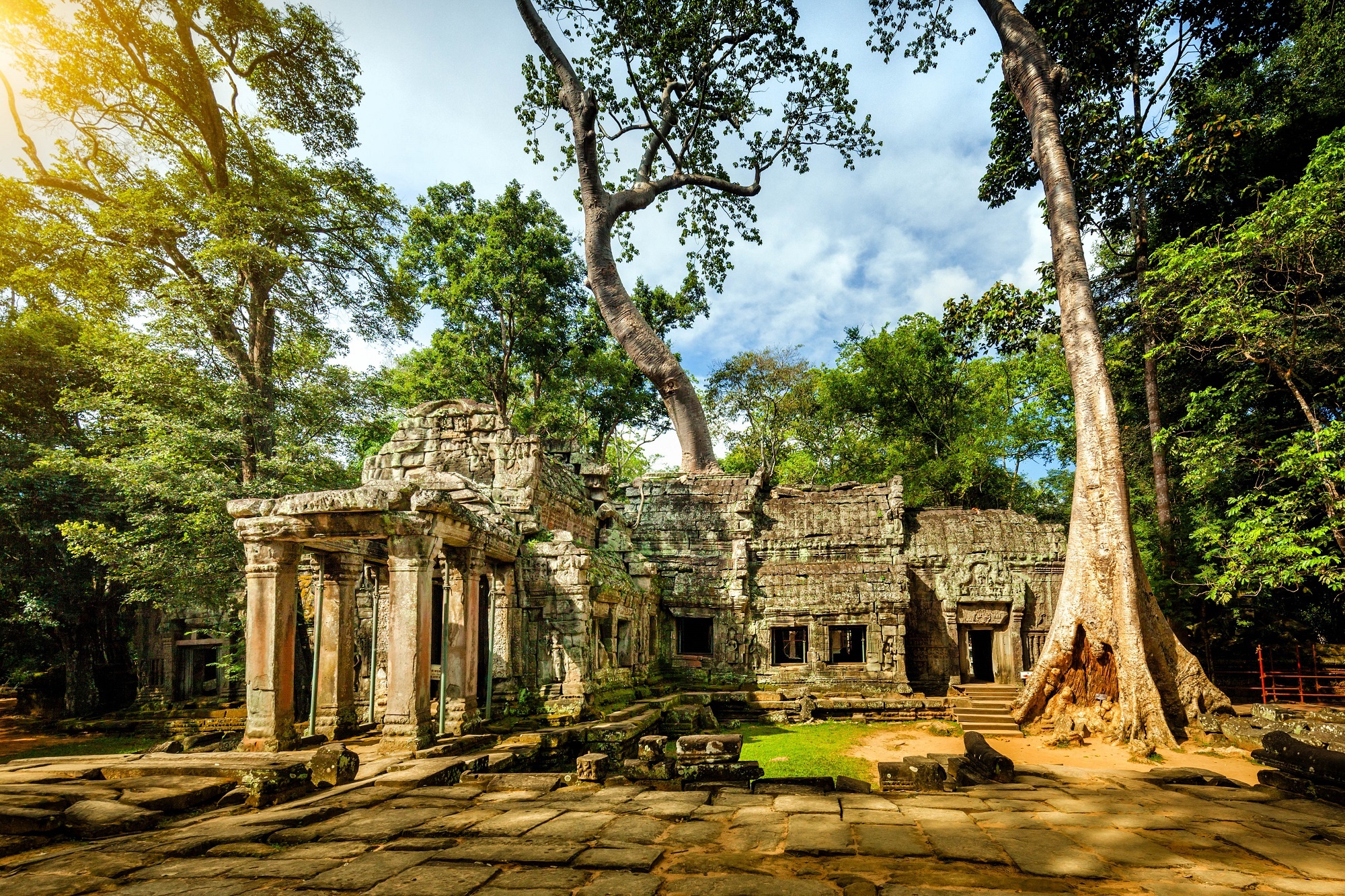 Angkor Wat beauty, Cambodian marvel, Historic temple complex, Siem Reap, 2000x1340 HD Desktop