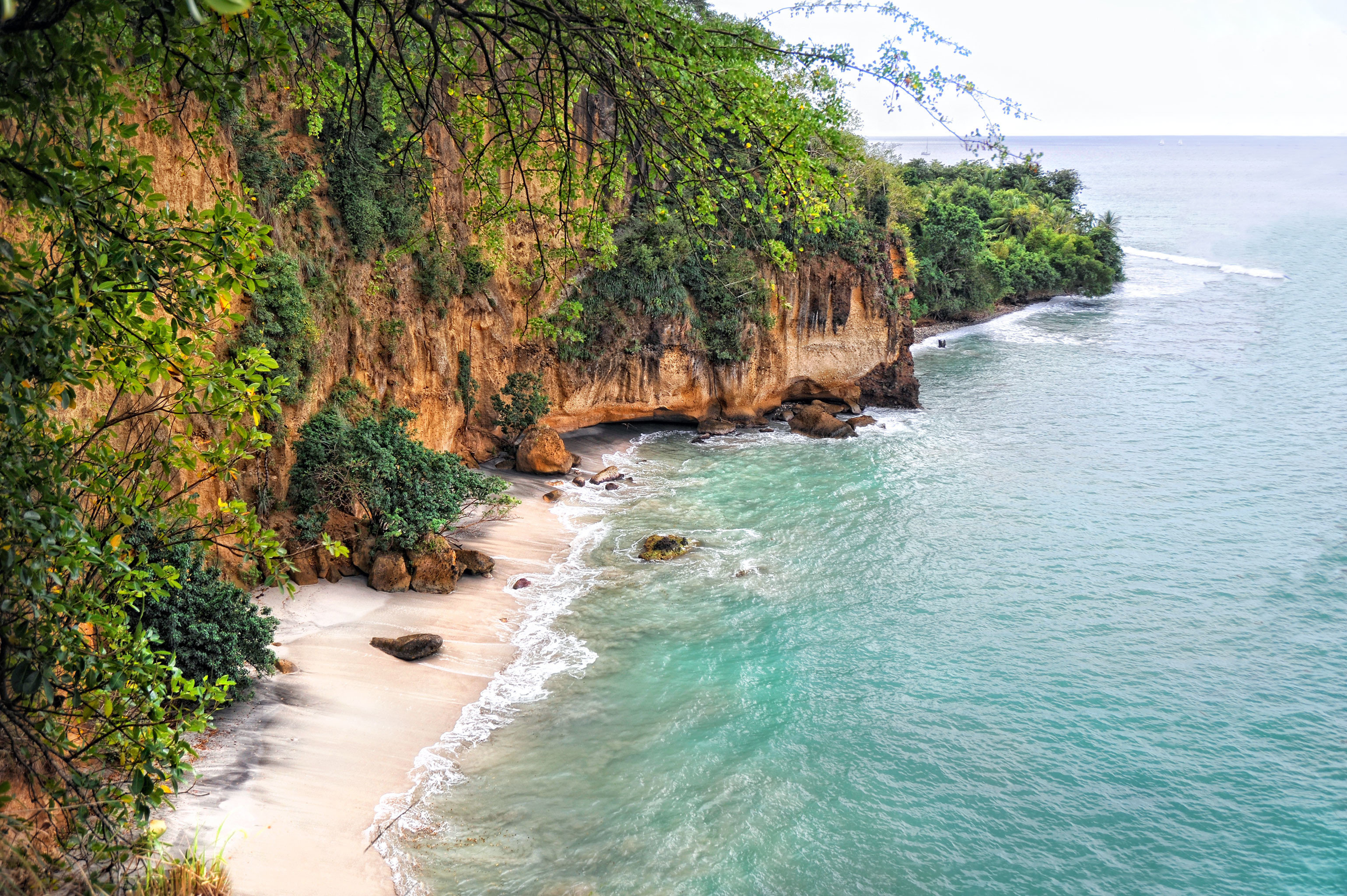 Dominica Nature Island, Ecotourism Haven, Breathtaking Landscapes, Pristine Environment, 3080x2050 HD Desktop