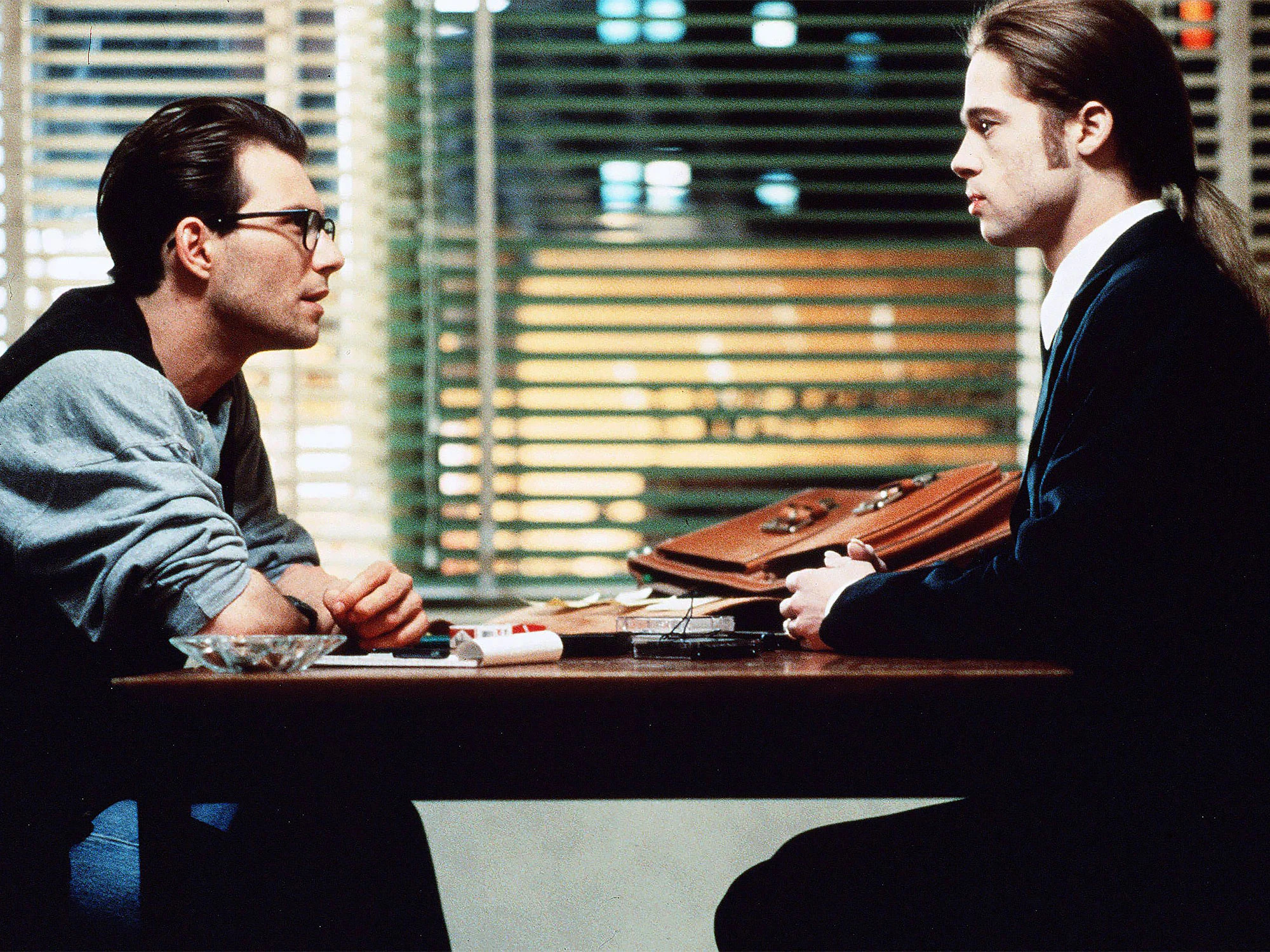 Interview with the Vampire: Brad Pitt as Louis de Pointe du Lac and Christian Slater as Daniel Molloy. 2000x1500 HD Wallpaper.