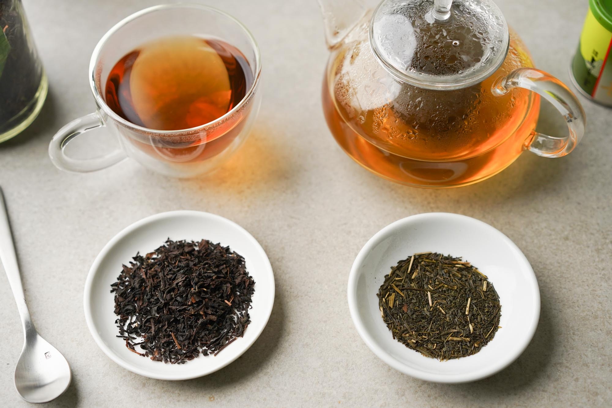 Tea: More oxidized than oolong, yellow, white and green teas. 2000x1340 HD Background.