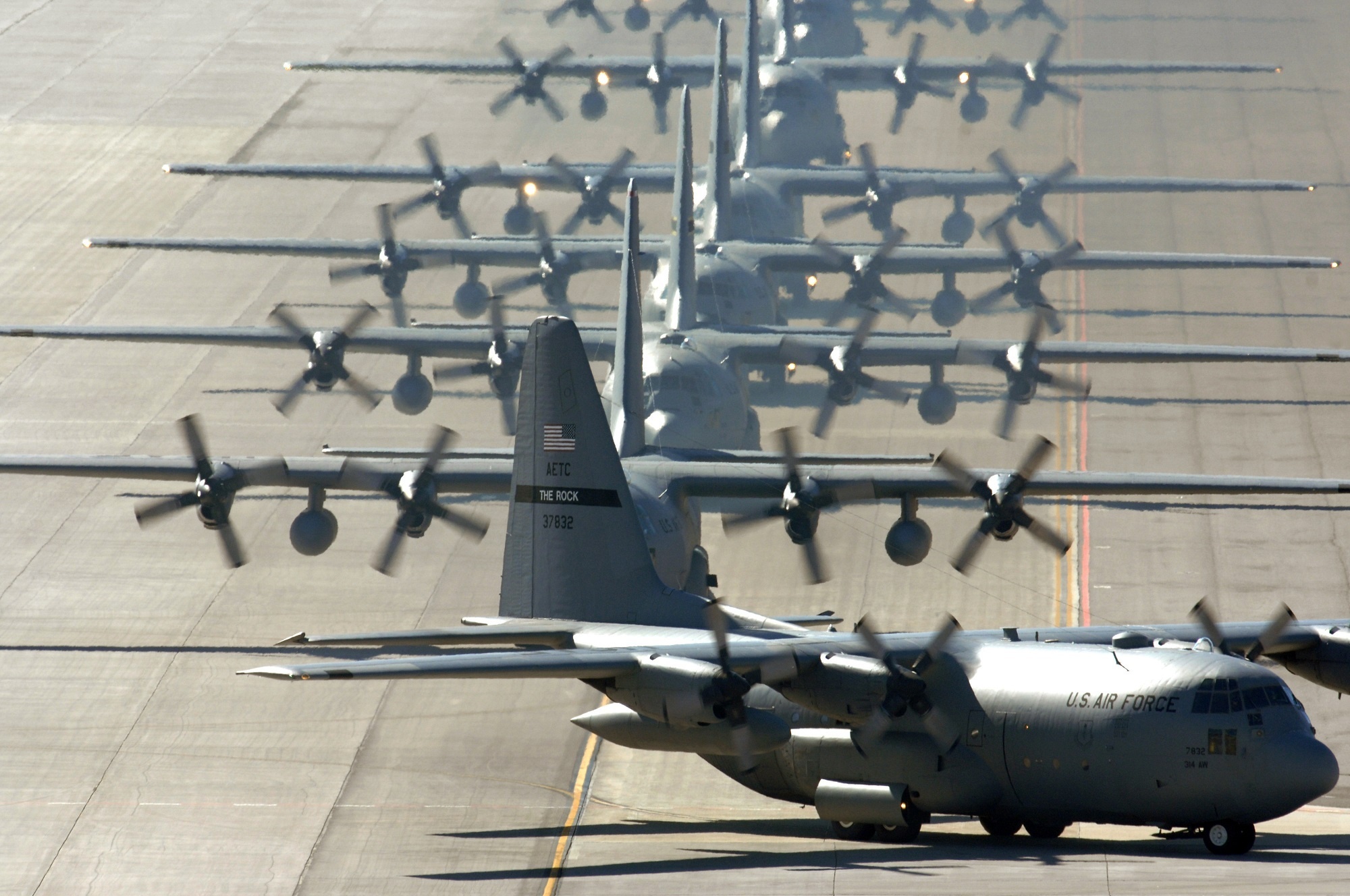 Lockheed C-130 Hercules, Military might, Aerial power, Versatile transportation, 2000x1330 HD Desktop