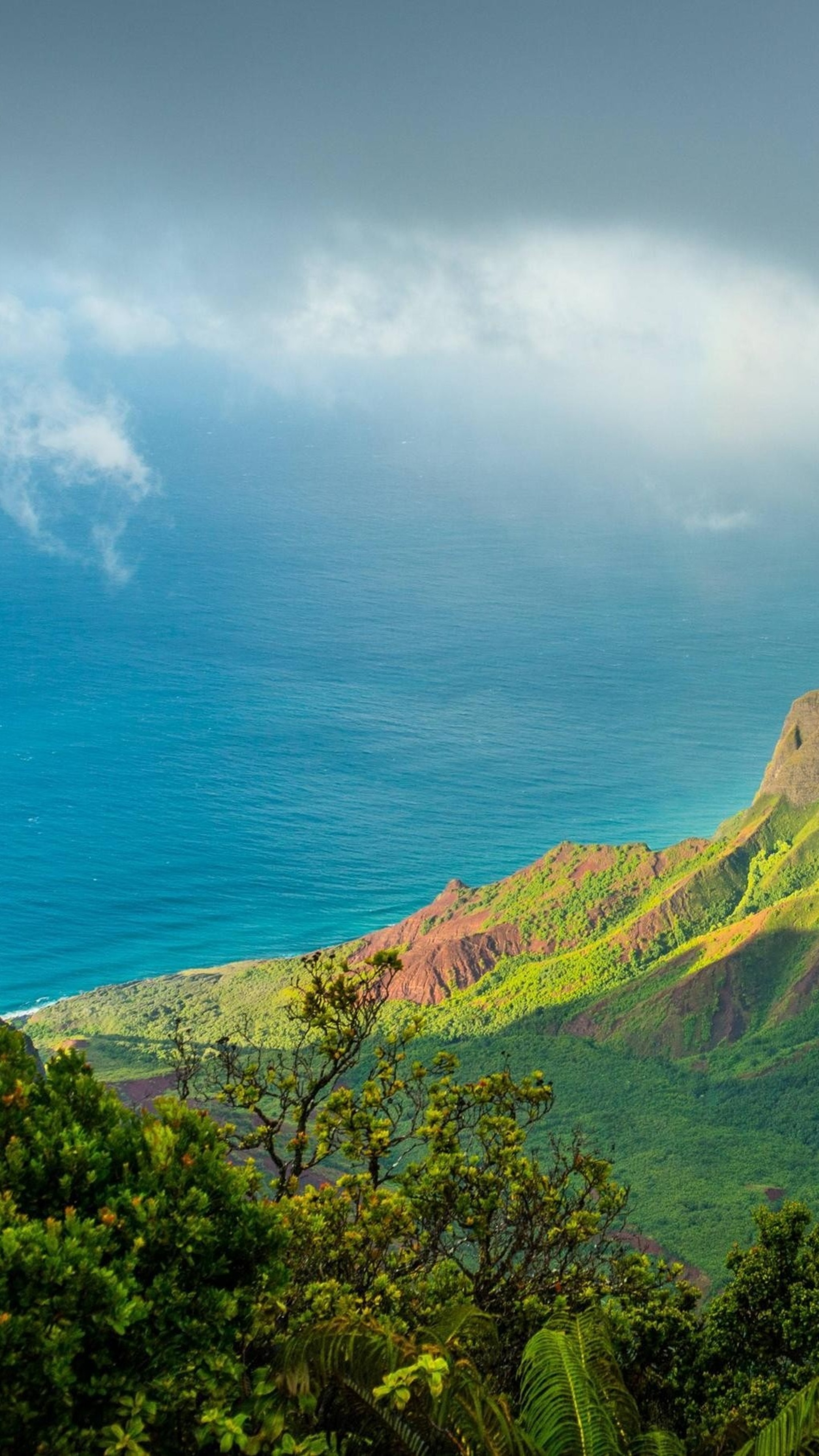 Hawaiian ocean, Breathtaking landscapes, Pacific beauty, Mountain backdrop, 2160x3840 4K Phone