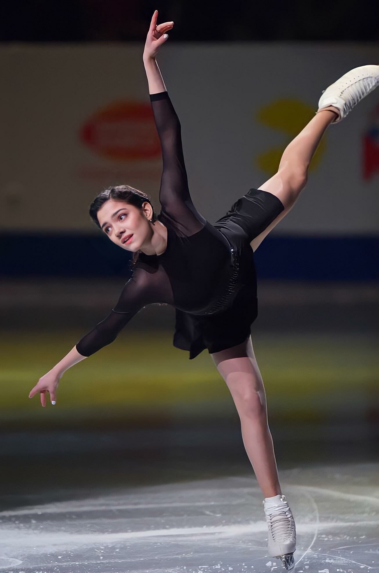 Evgenia Medvedeva: The first female skater to surpass the 80-point short program mark and the 160-point free skating mark. 1310x1980 HD Wallpaper.