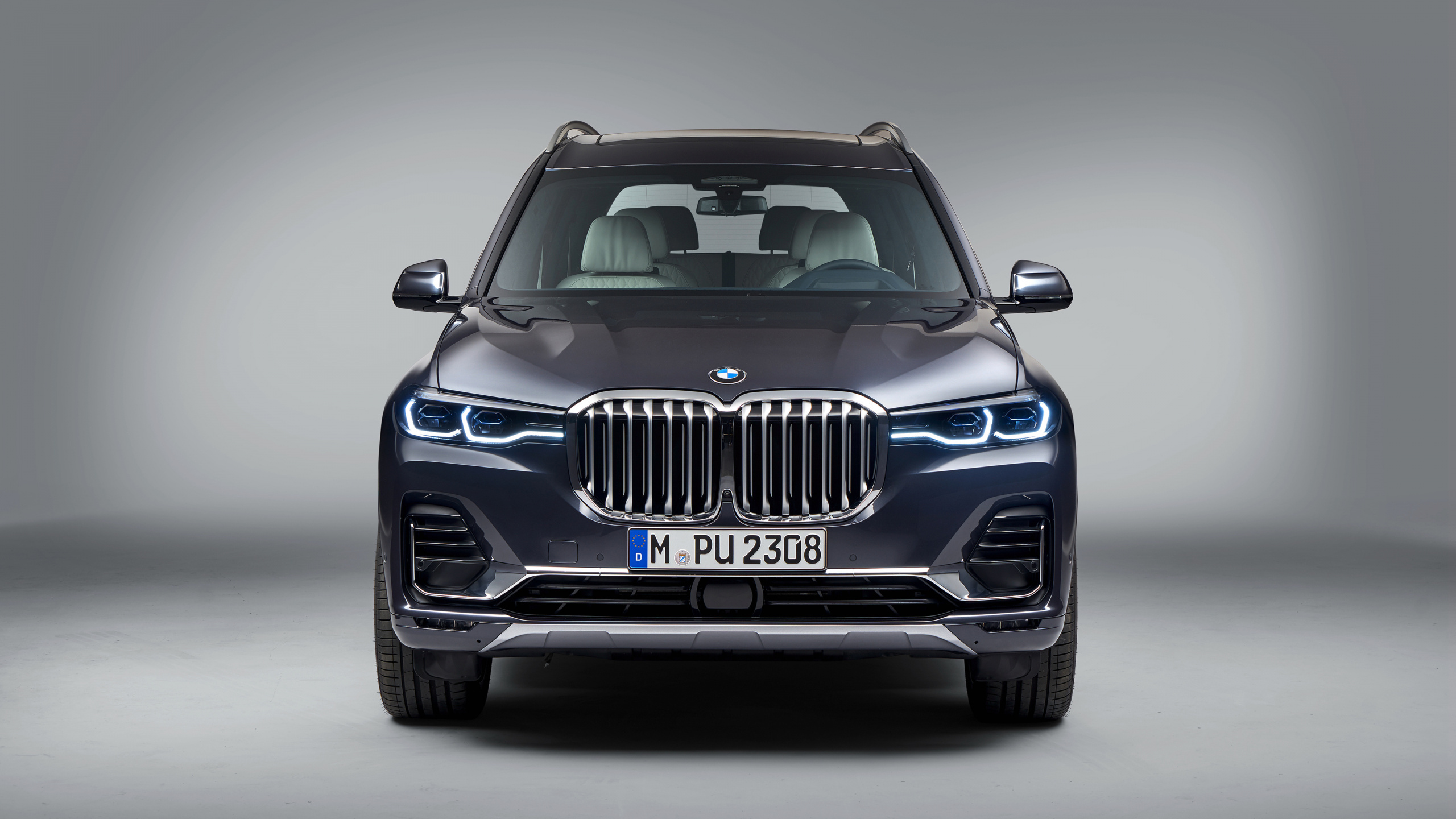 BMW X7, Luxury SUV, Black front wallpaper, Widescreen, 2560x1440 HD Desktop