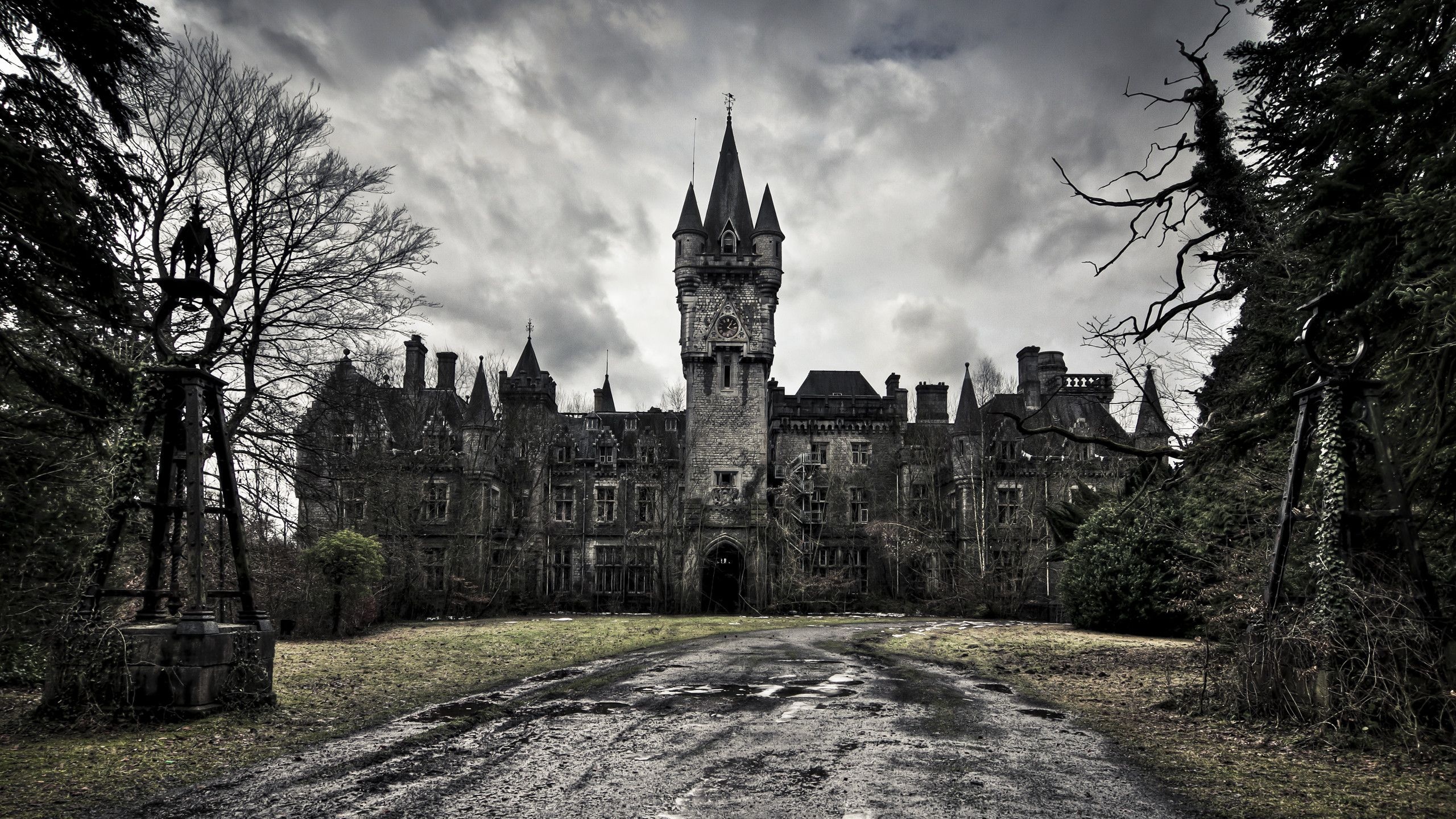 Gothic Architecture: Miranda Castle, Belgium, Ardennes, Exterior, Towers, Spires, Abandoned building. 2560x1440 HD Background.