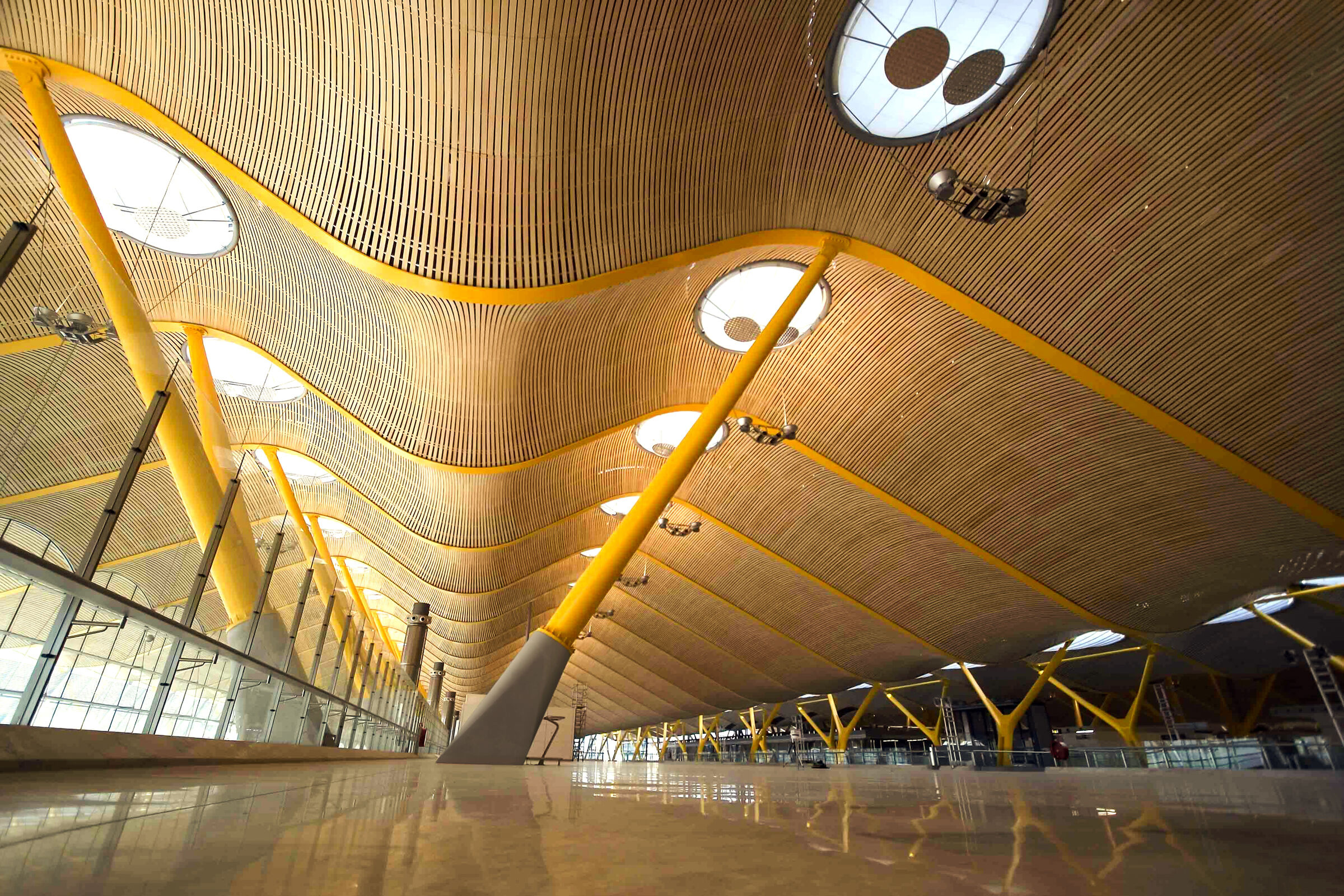 Adolfo Suarez Madrid-Barajas Airport, Sustainable design, Bamboo architecture, Environmental consciousness, 2400x1600 HD Desktop
