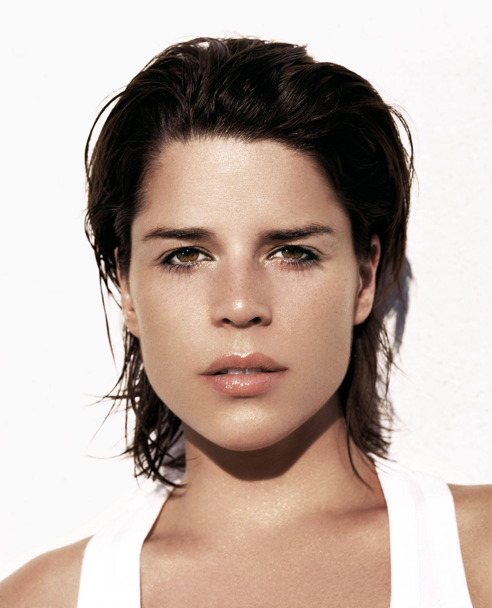 Neve Campbell, HD background, 1650x2040 HD Phone
