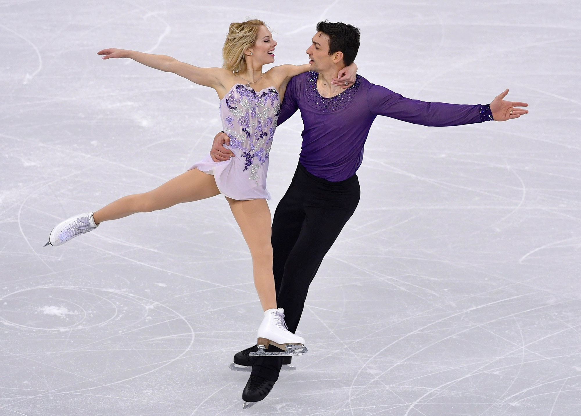 Ice Dancing: Olympic couples, Olivia Smart and Zachary Donohue, American ice dancers, Pair skating. 2000x1440 HD Background.