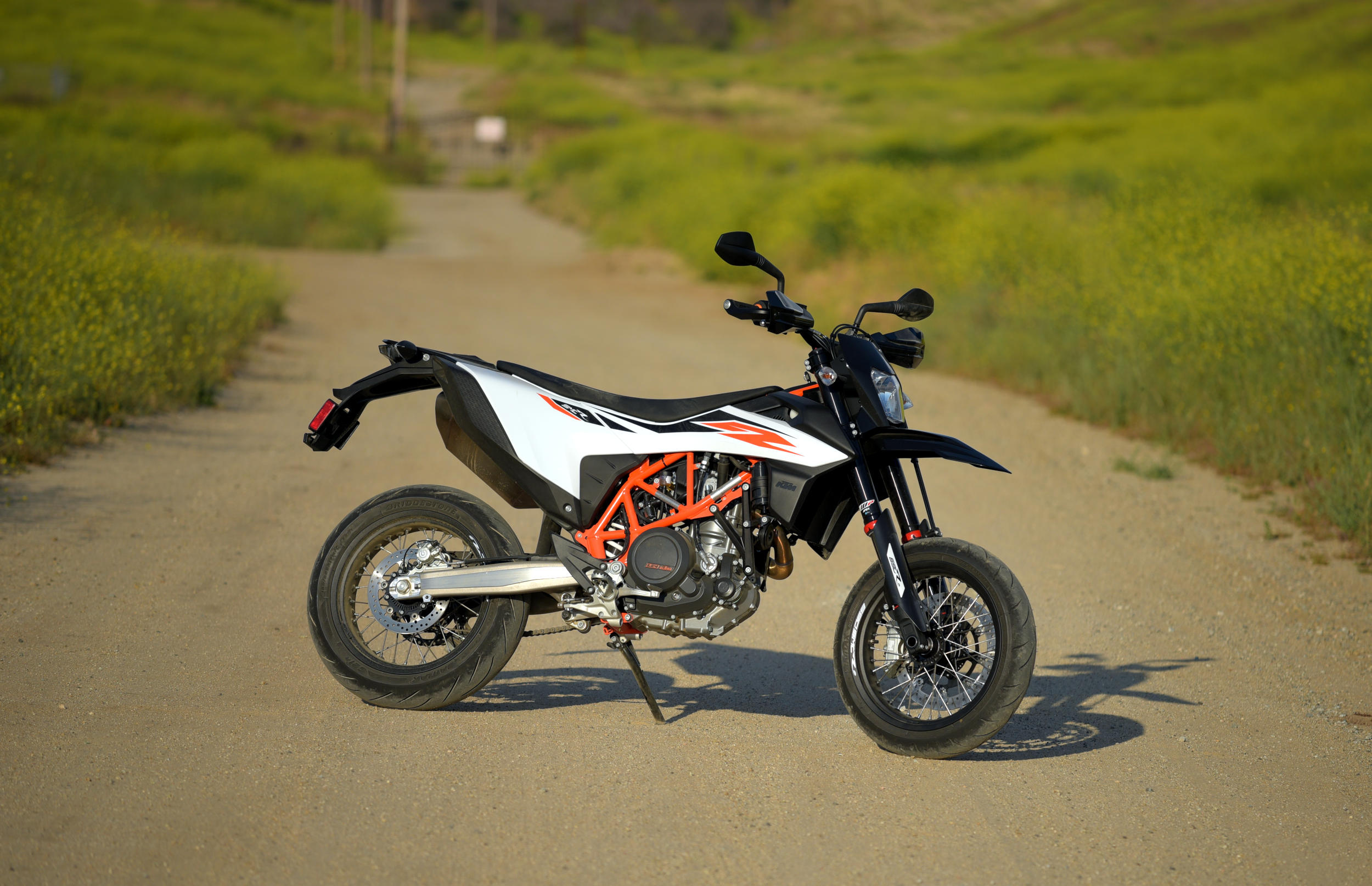 KTM 690 SMC, 2019 model, Ride review and product insights, 2500x1620 HD Desktop