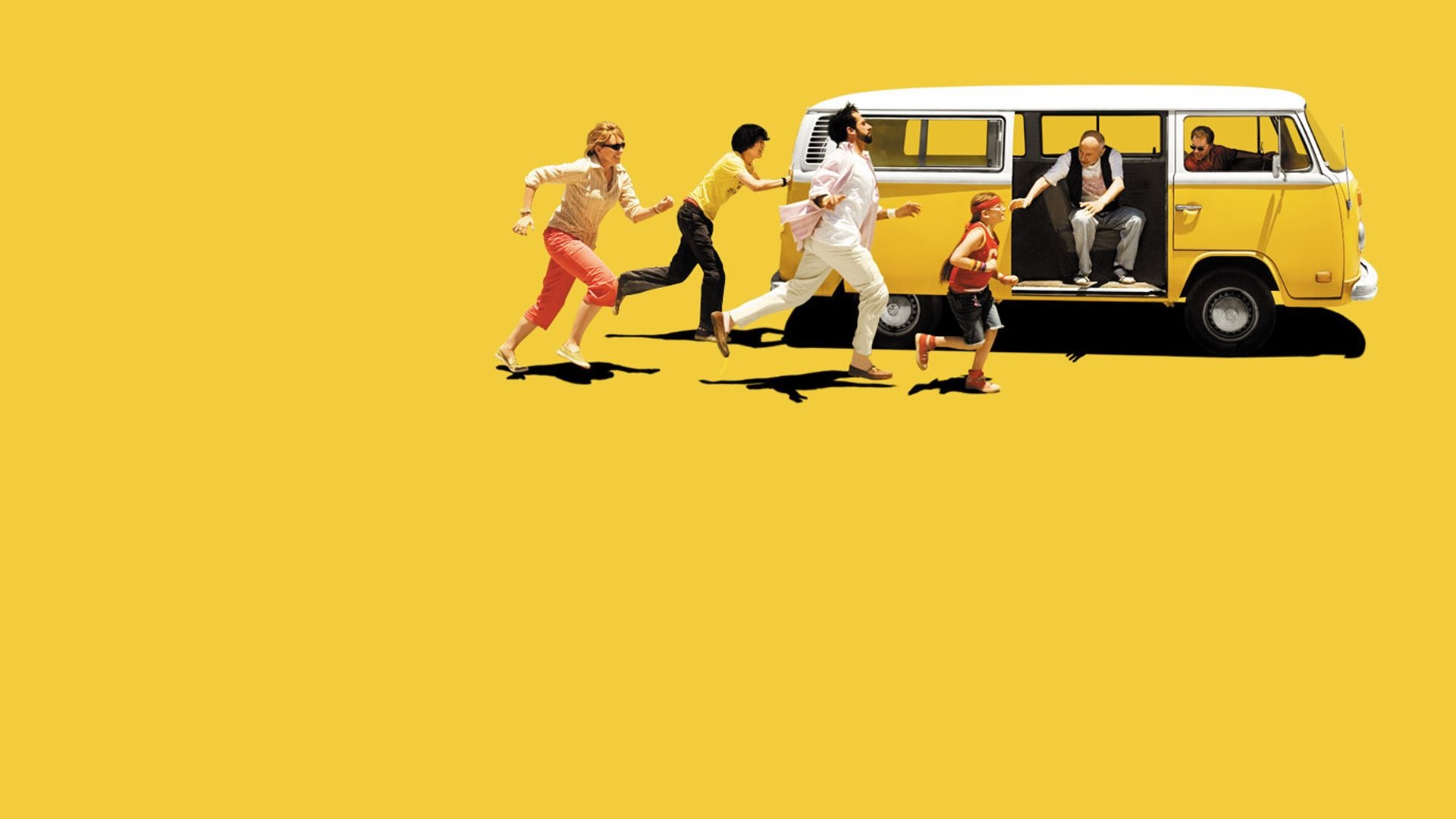 Little Miss Sunshine: Olive and her mother Sheryl, brother Dwayne, uncle Frank and grandfather. 1920x1080 Full HD Wallpaper.