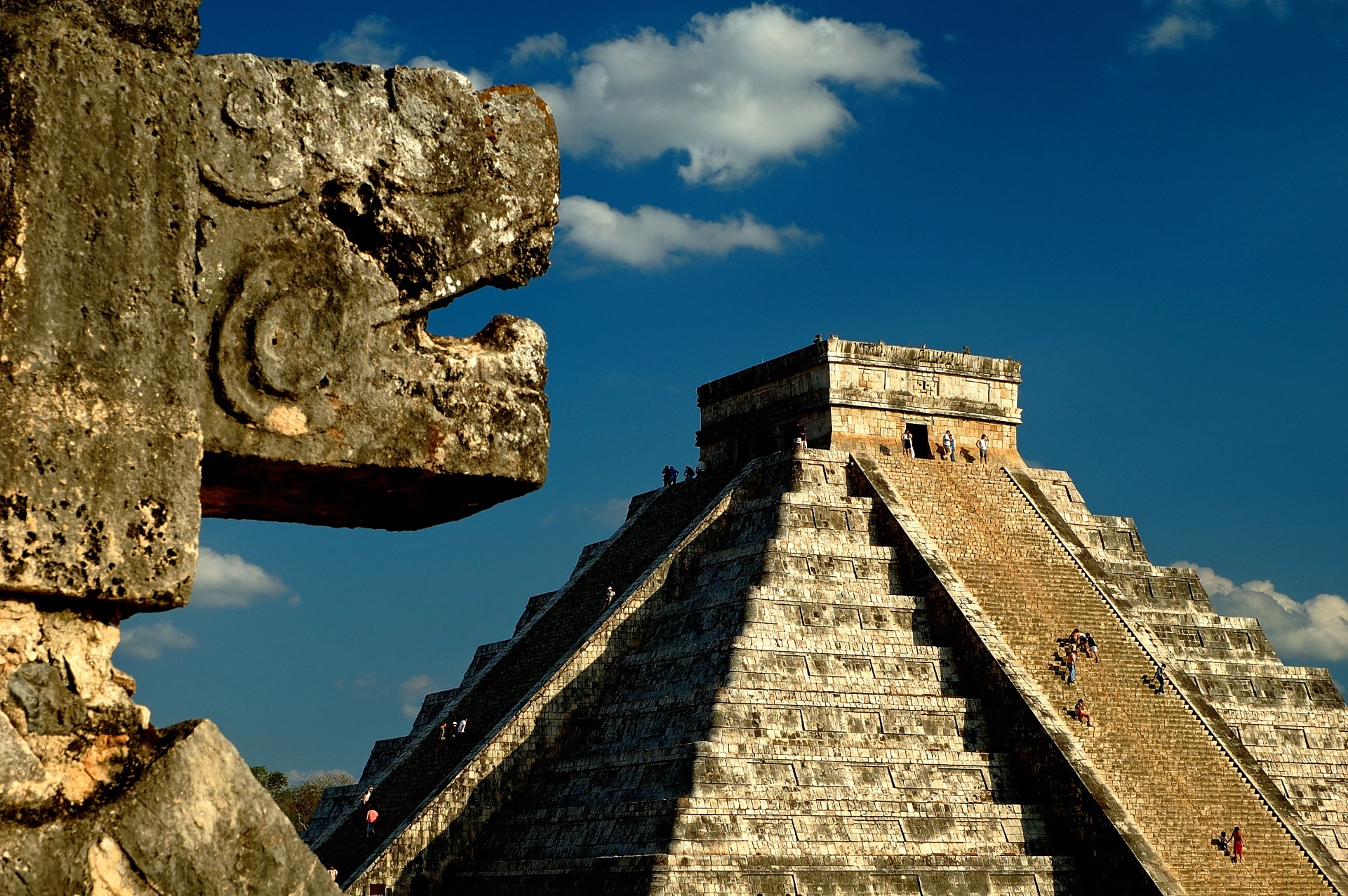 Modern wonder, Mayan metropolis, Chichen Itza's fame, Global recognition, 1930x1280 HD Desktop