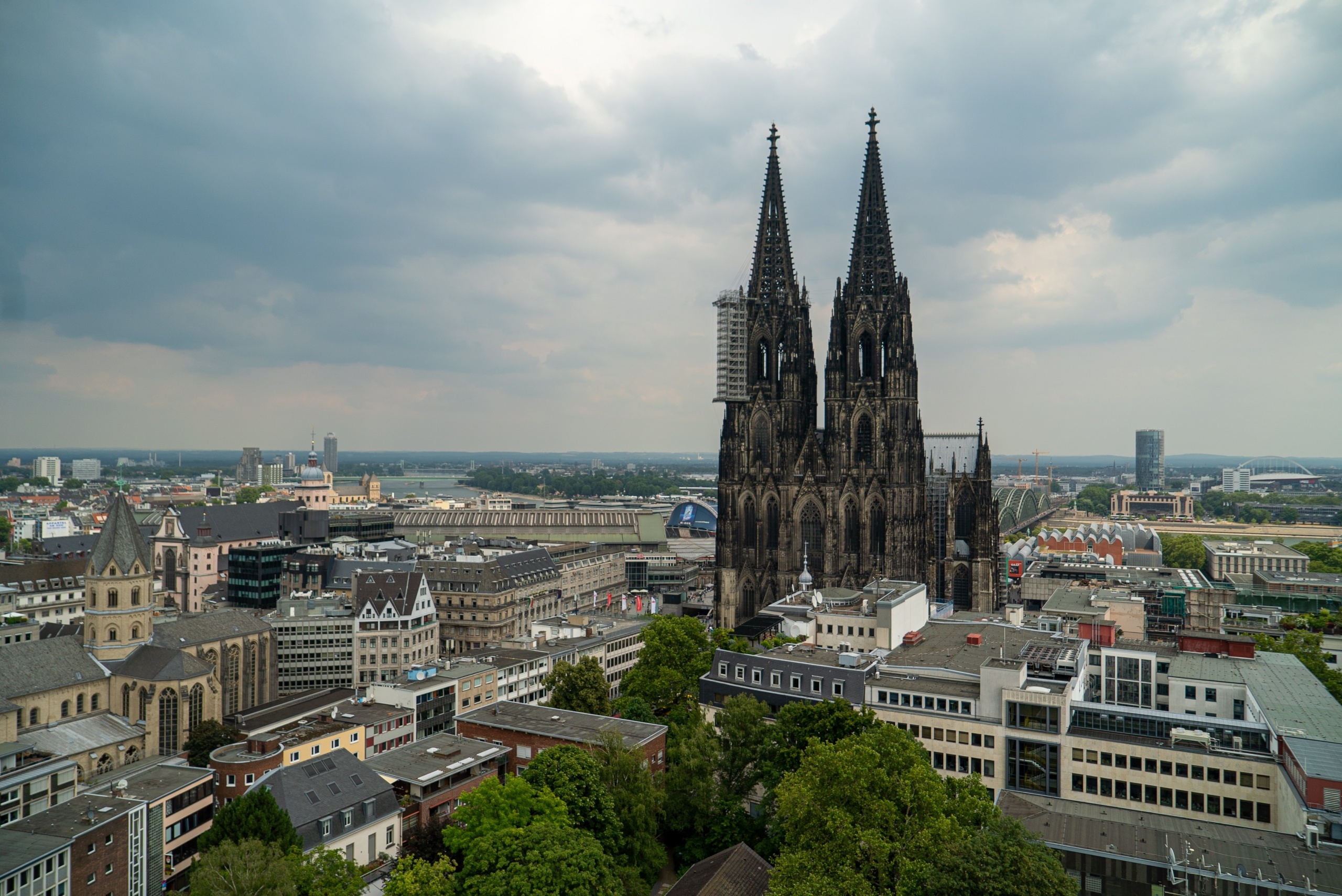 7 facts Cologne Cathedral, Clio Muse tours, Historical church, Germany attractions, 2560x1710 HD Desktop