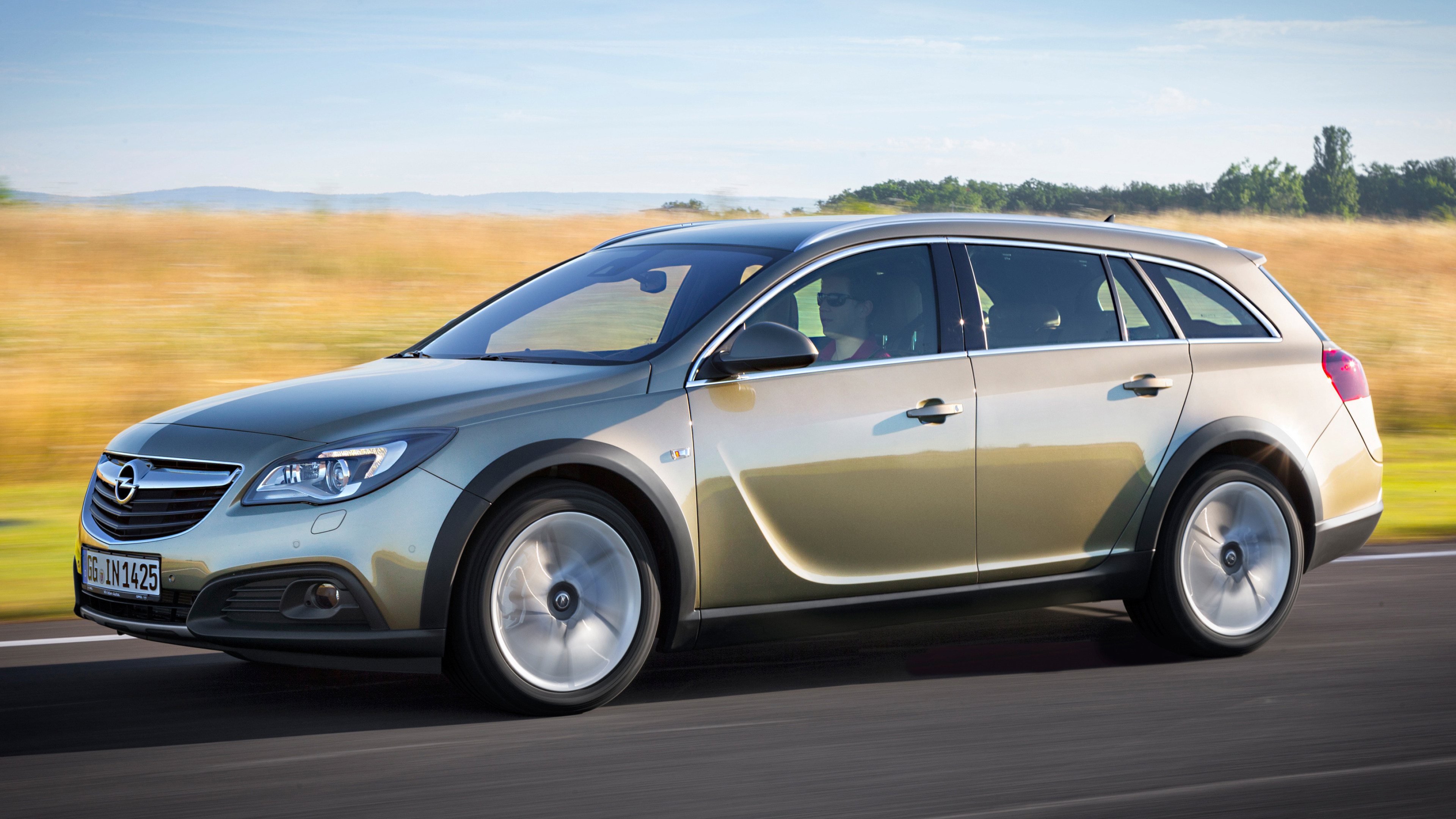Opel Insignia, Sleek and stylish, Cutting-edge technology, Premium features, 3840x2160 4K Desktop
