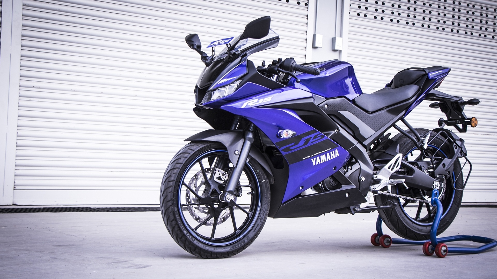 Yamaha YZF-R15 (Auto), Sporty excellence, Cutting-edge features, Thrilling performance, 1920x1080 Full HD Desktop