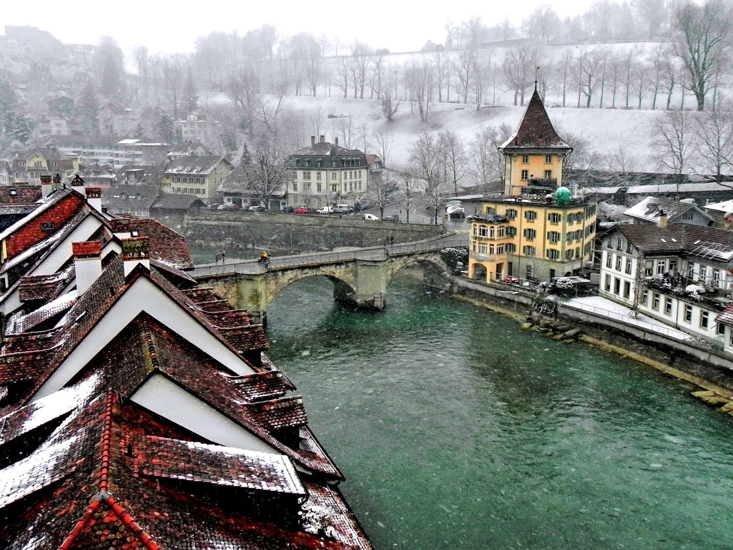 River Aare, Switzerland, Bern city, Scenic beauty, 2400x1800 HD Desktop