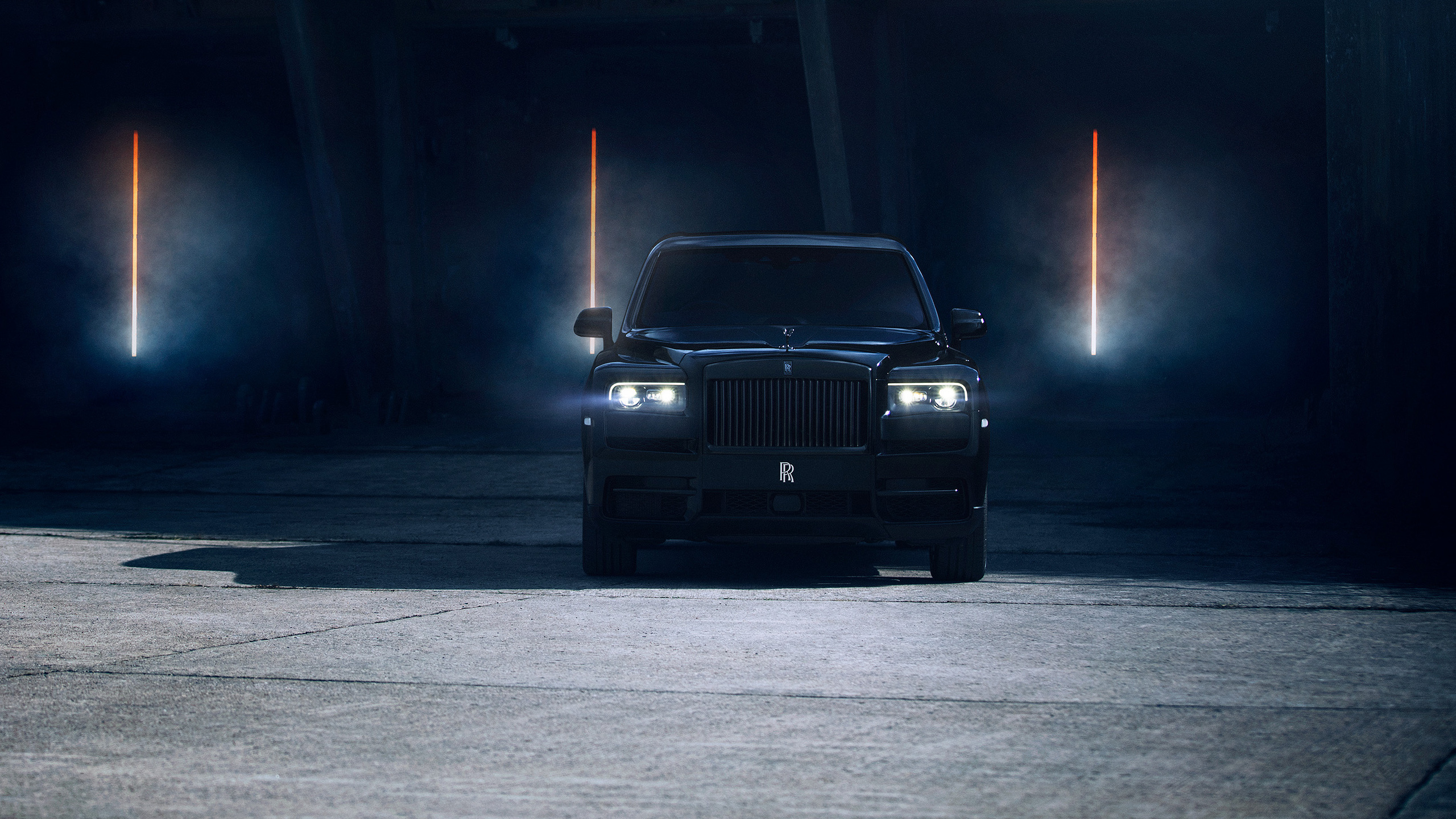 Rolls-Royce Cullinan Black Badge, Exclusive edition, Powerful presence, Icon of luxury, 2560x1440 HD Desktop