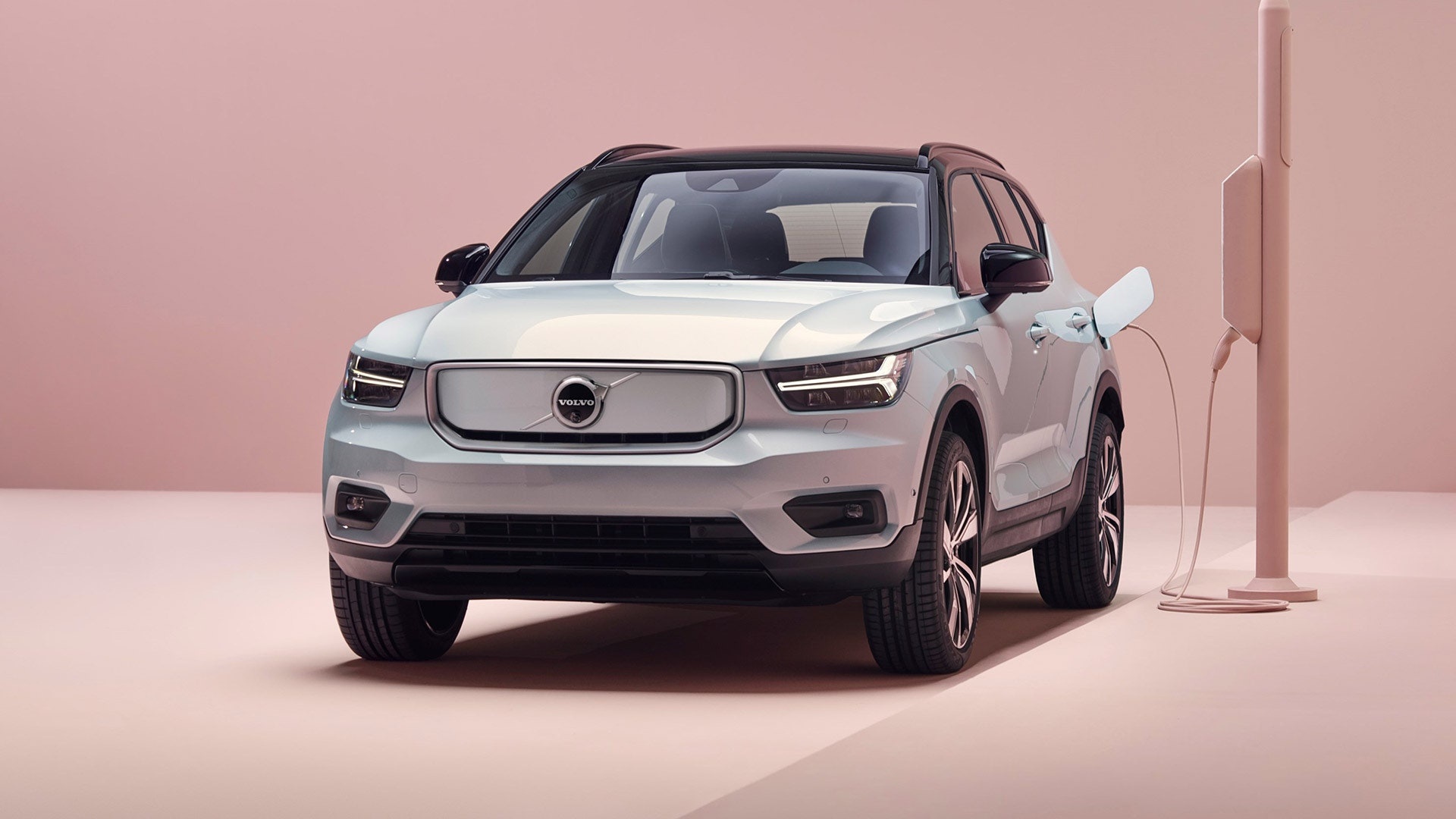 Volvo XC40 Recharge, Electric SUV, Grown-up sophistication, British style, 1920x1080 Full HD Desktop